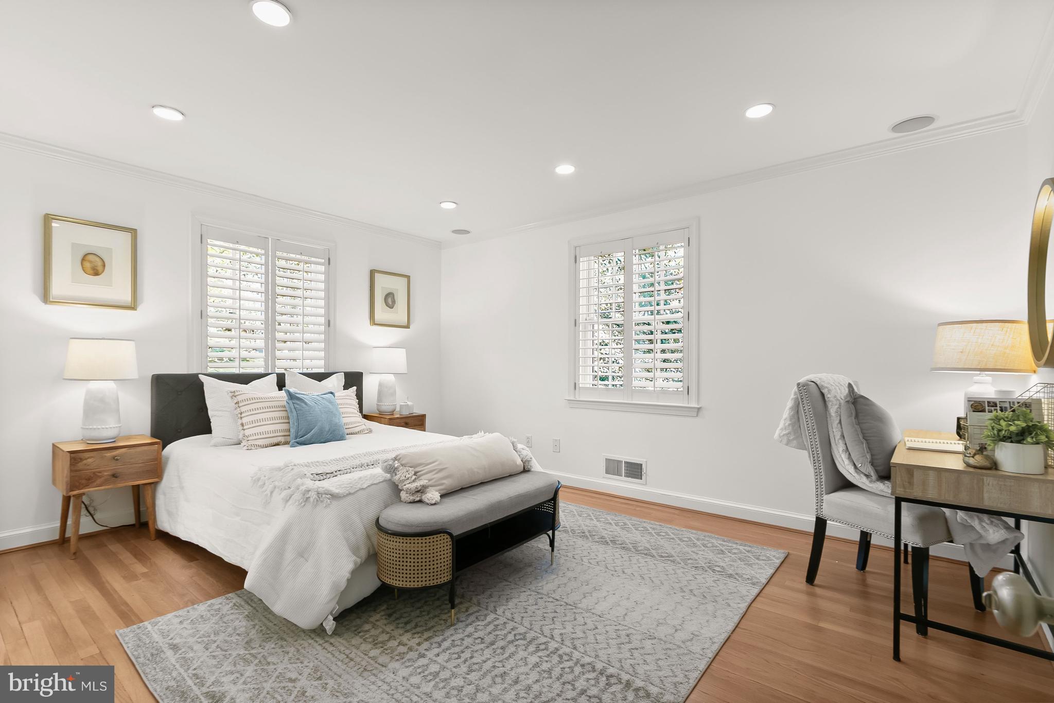 SPRING VALLEY - Residential