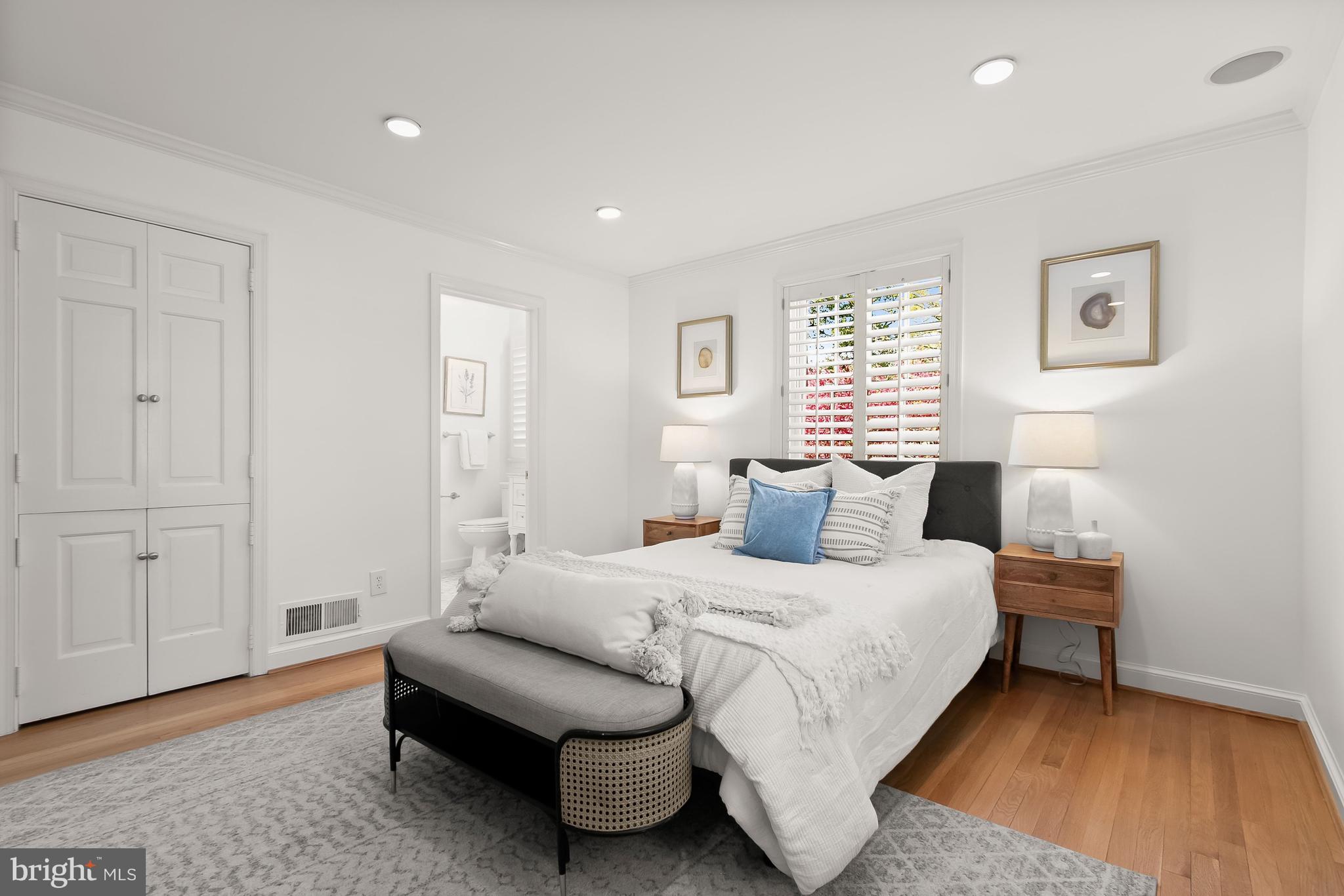 SPRING VALLEY - Residential