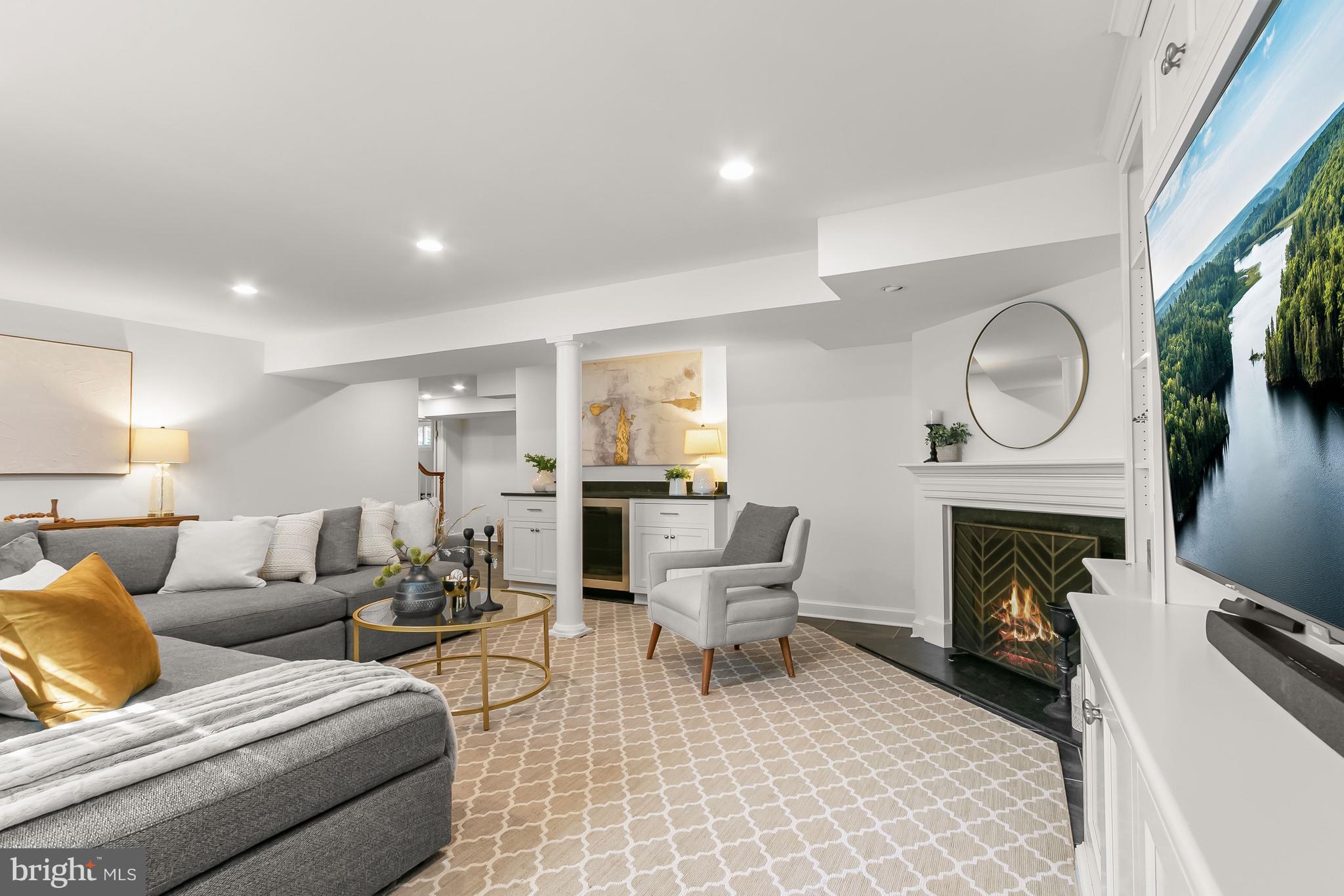 SPRING VALLEY - Residential