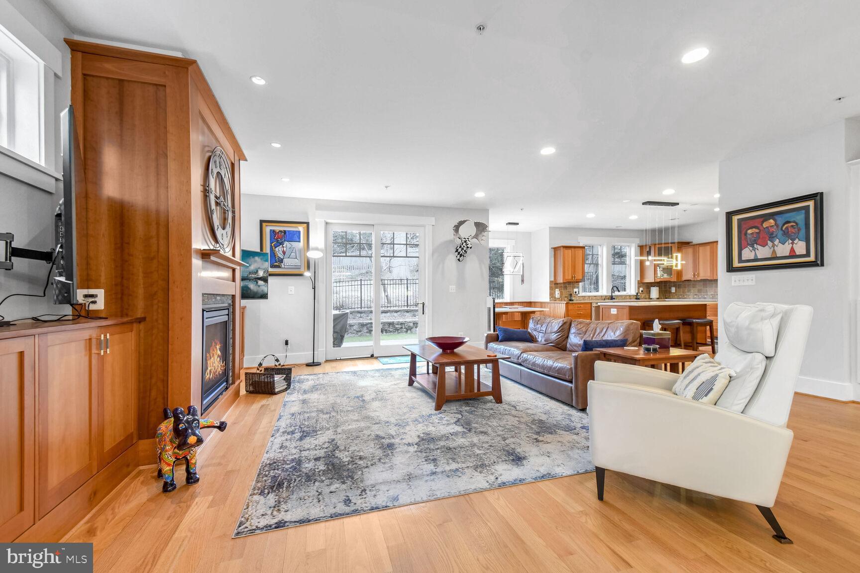 CHEVY CHASE TERRACE - Residential