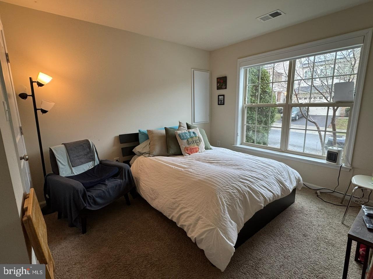 WOODMORE TOWNE CENTRE - Residential Lease