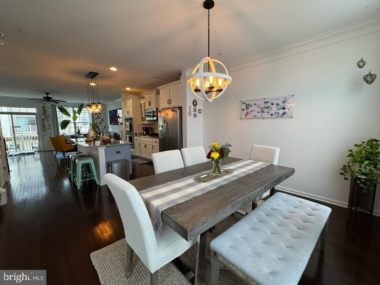 WOODMORE TOWNE CENTRE - Residential Lease