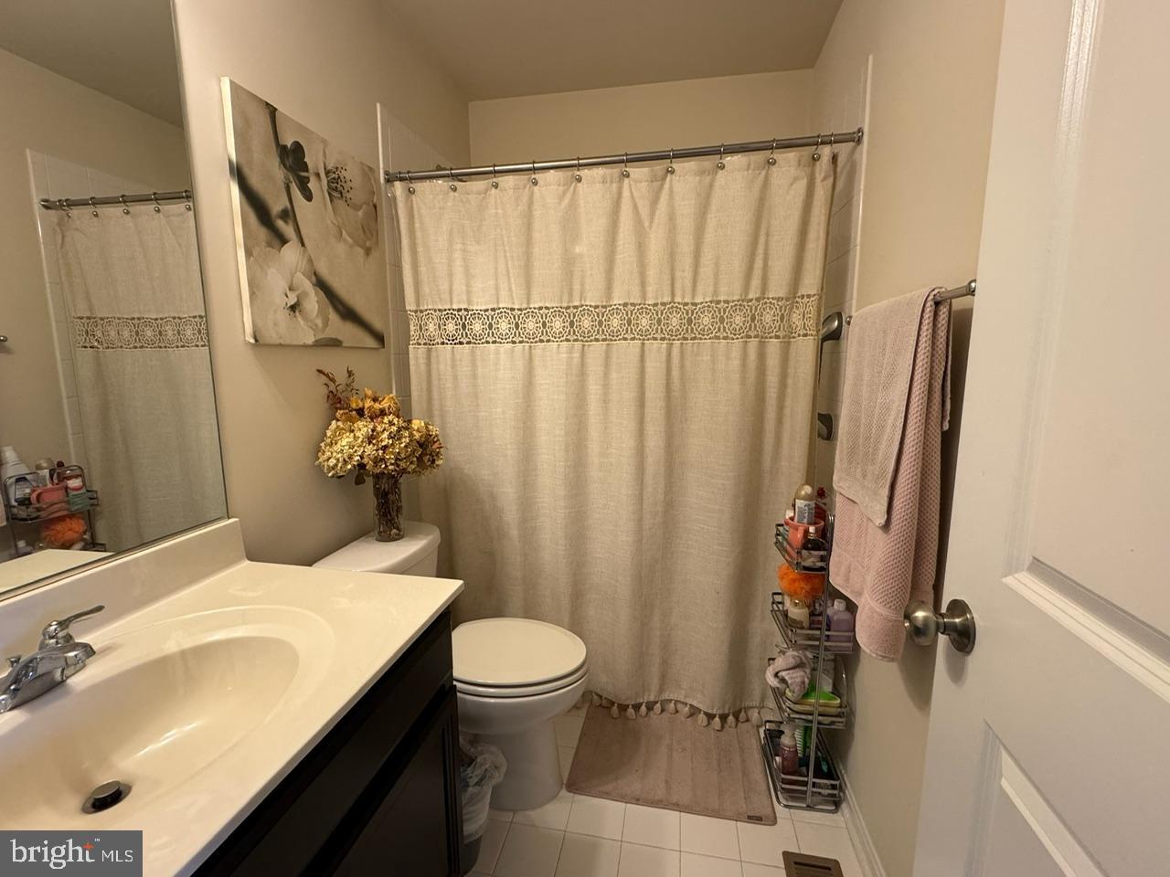 WOODMORE TOWNE CENTRE - Residential Lease