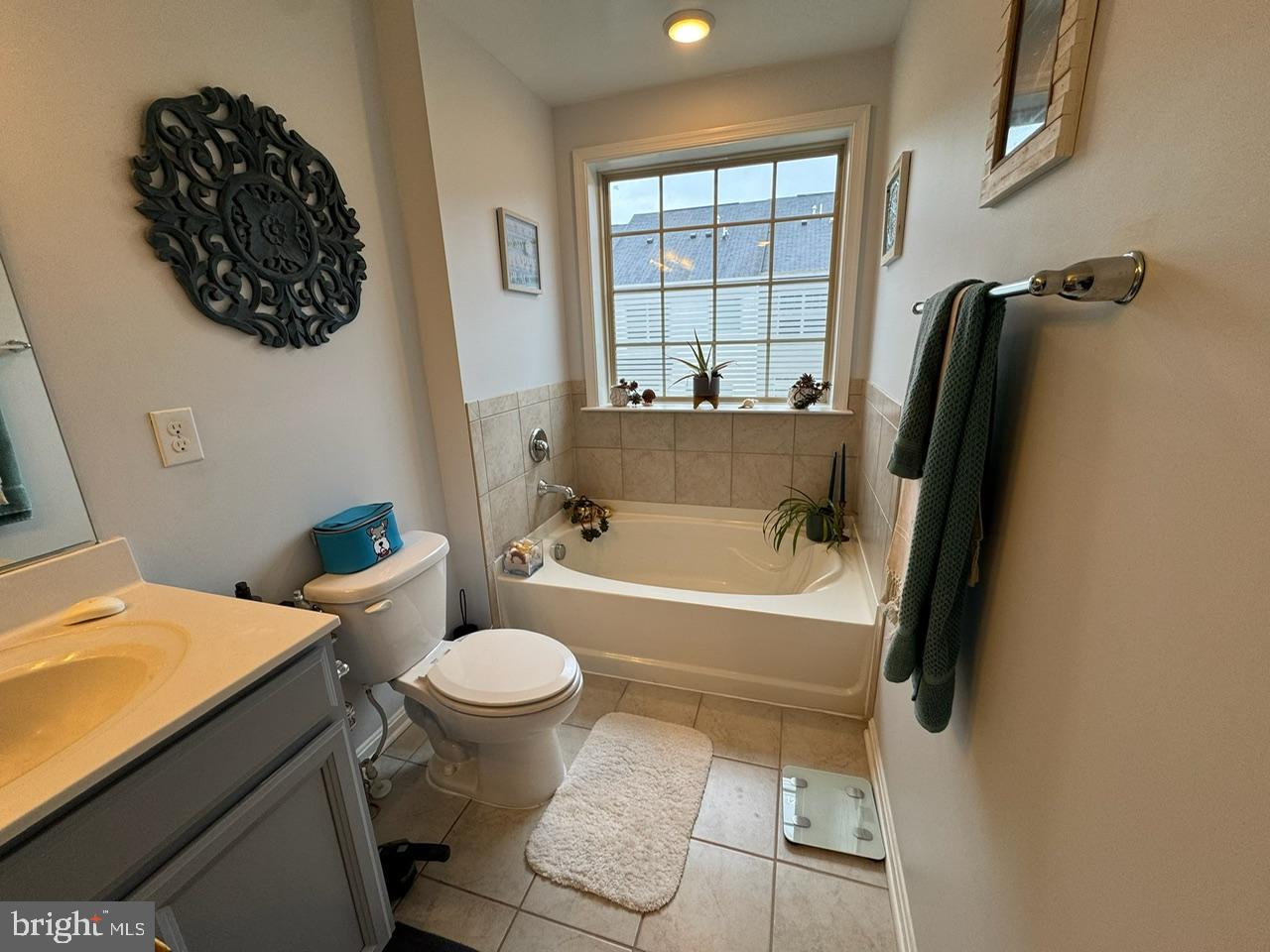 WOODMORE TOWNE CENTRE - Residential Lease