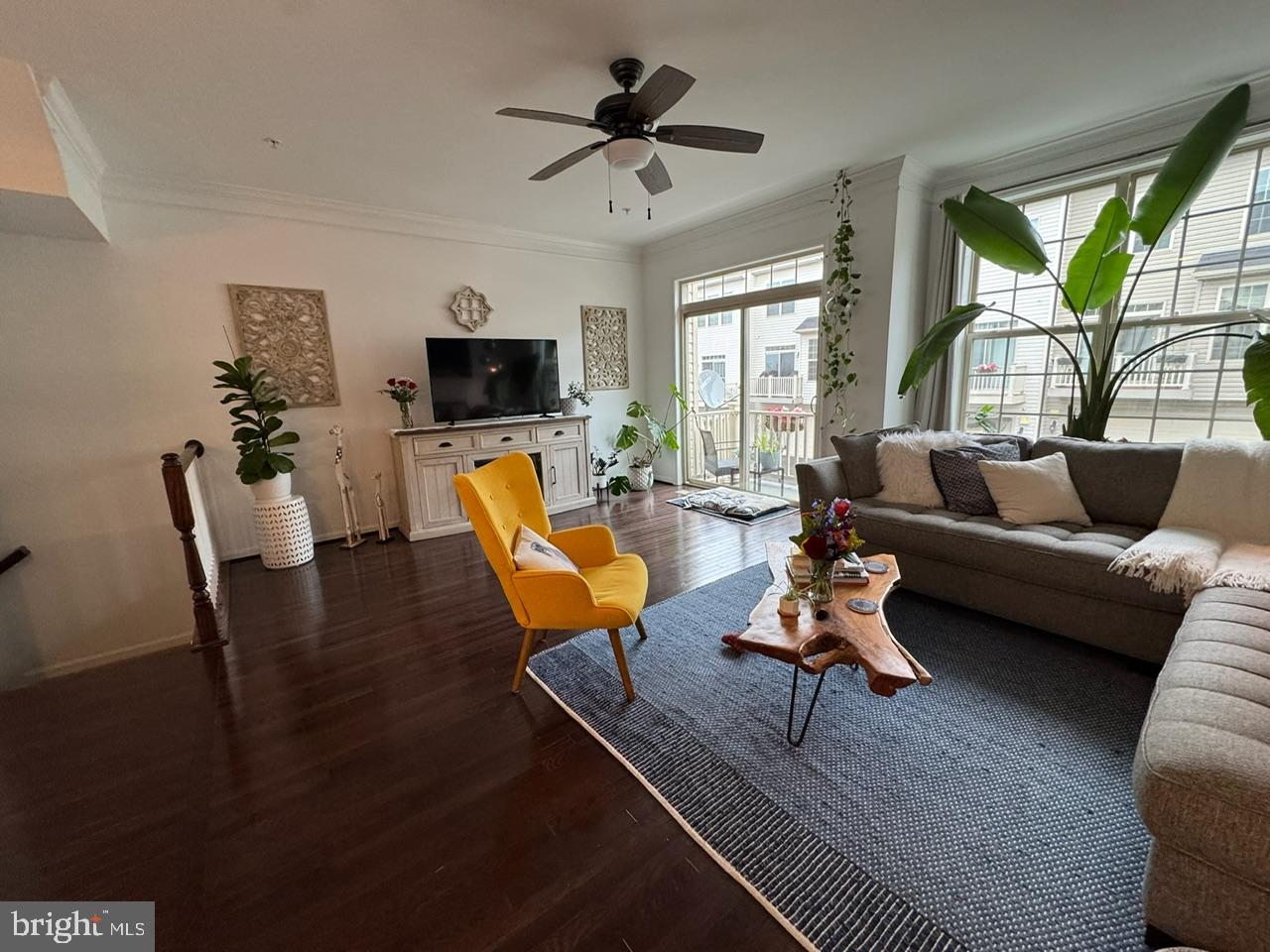 WOODMORE TOWNE CENTRE - Residential Lease