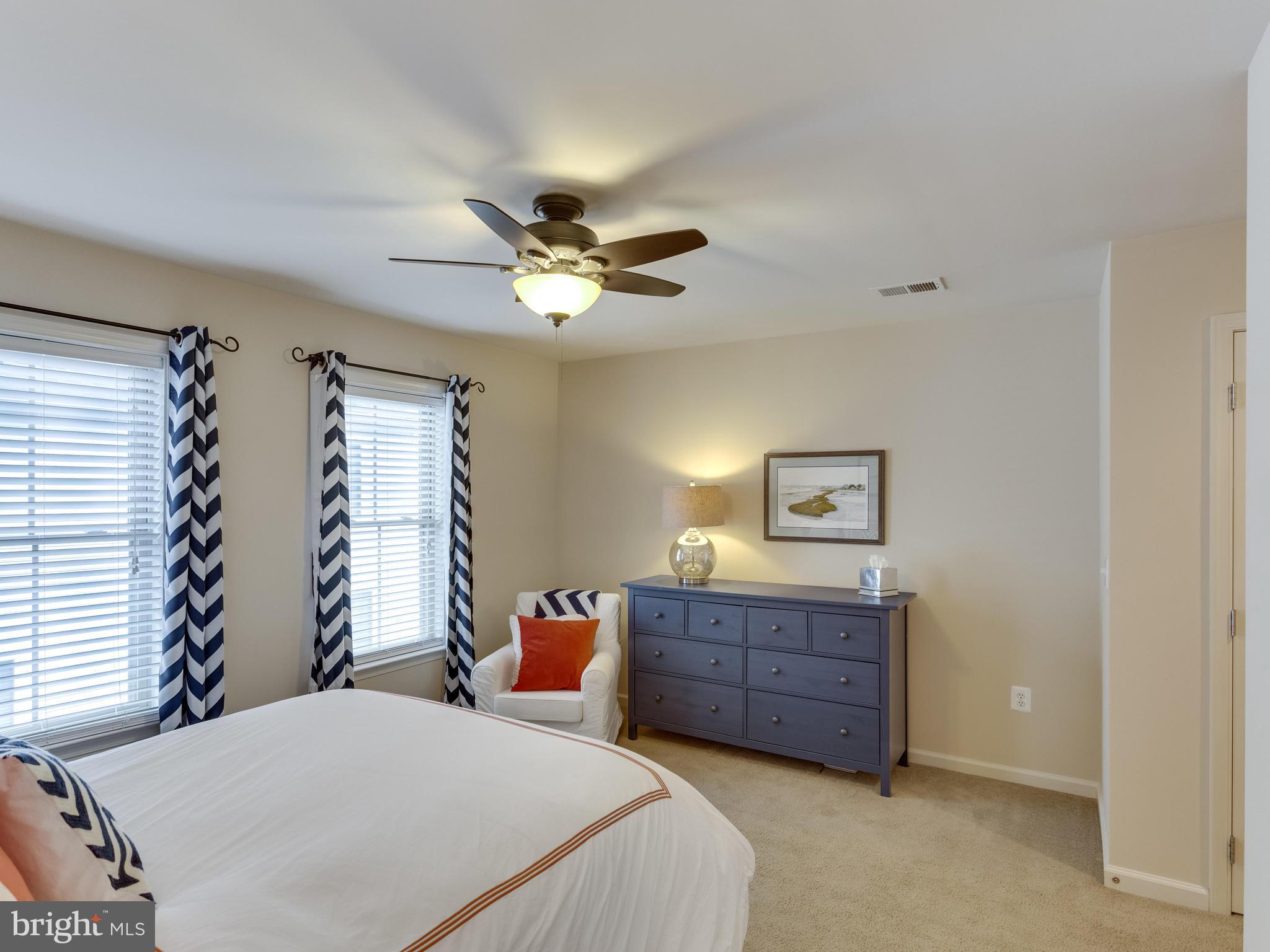 SHIRLINGTON CREST - Residential