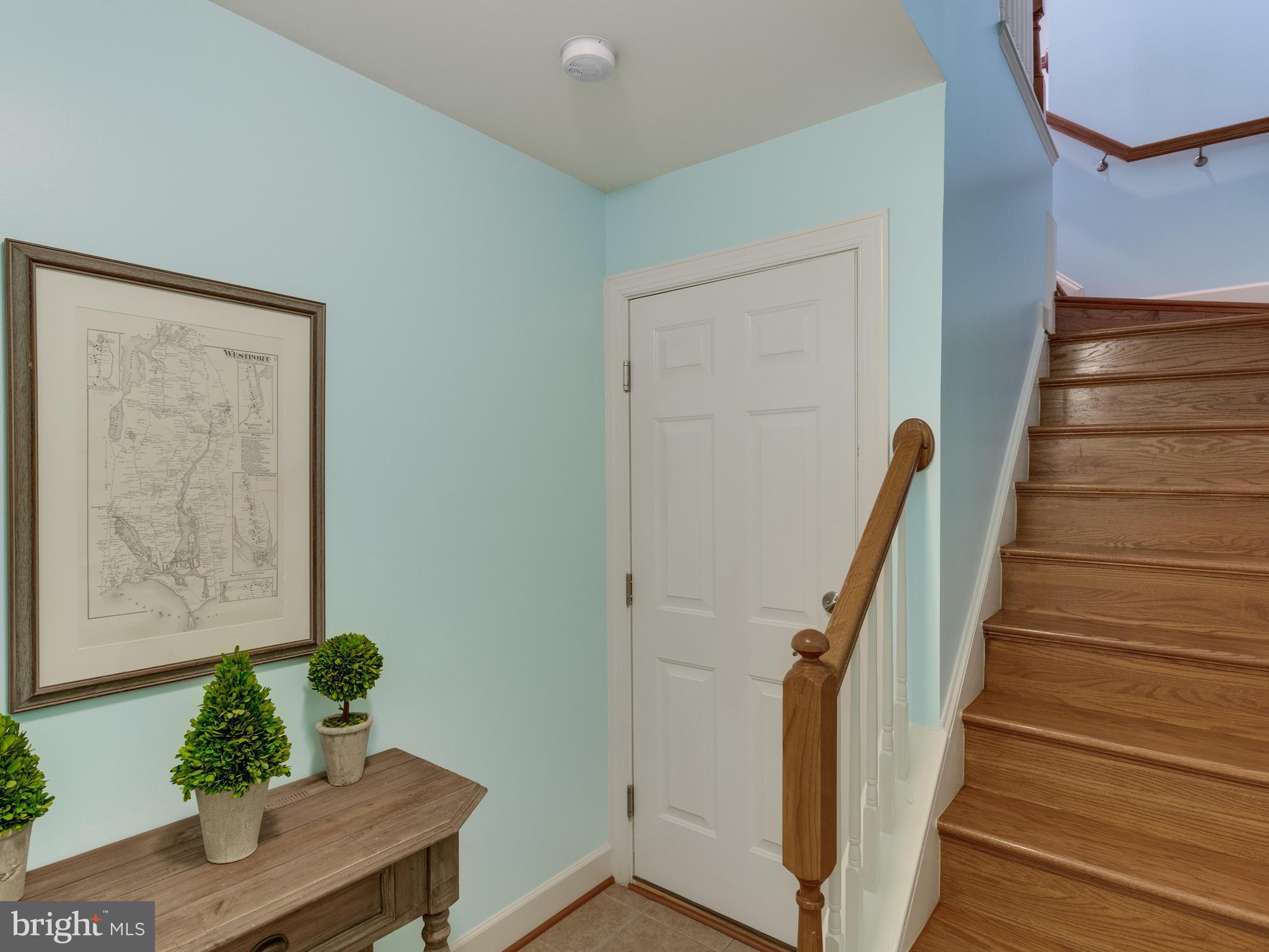 SHIRLINGTON CREST - Residential