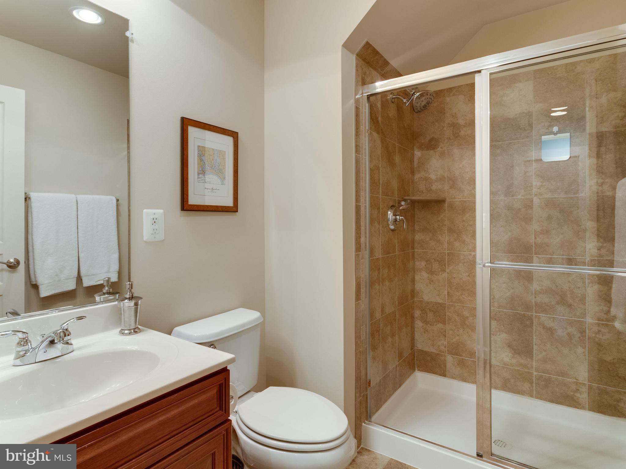 SHIRLINGTON CREST - Residential