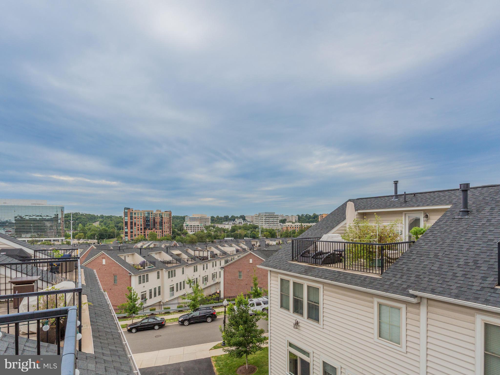 SHIRLINGTON CREST - Residential