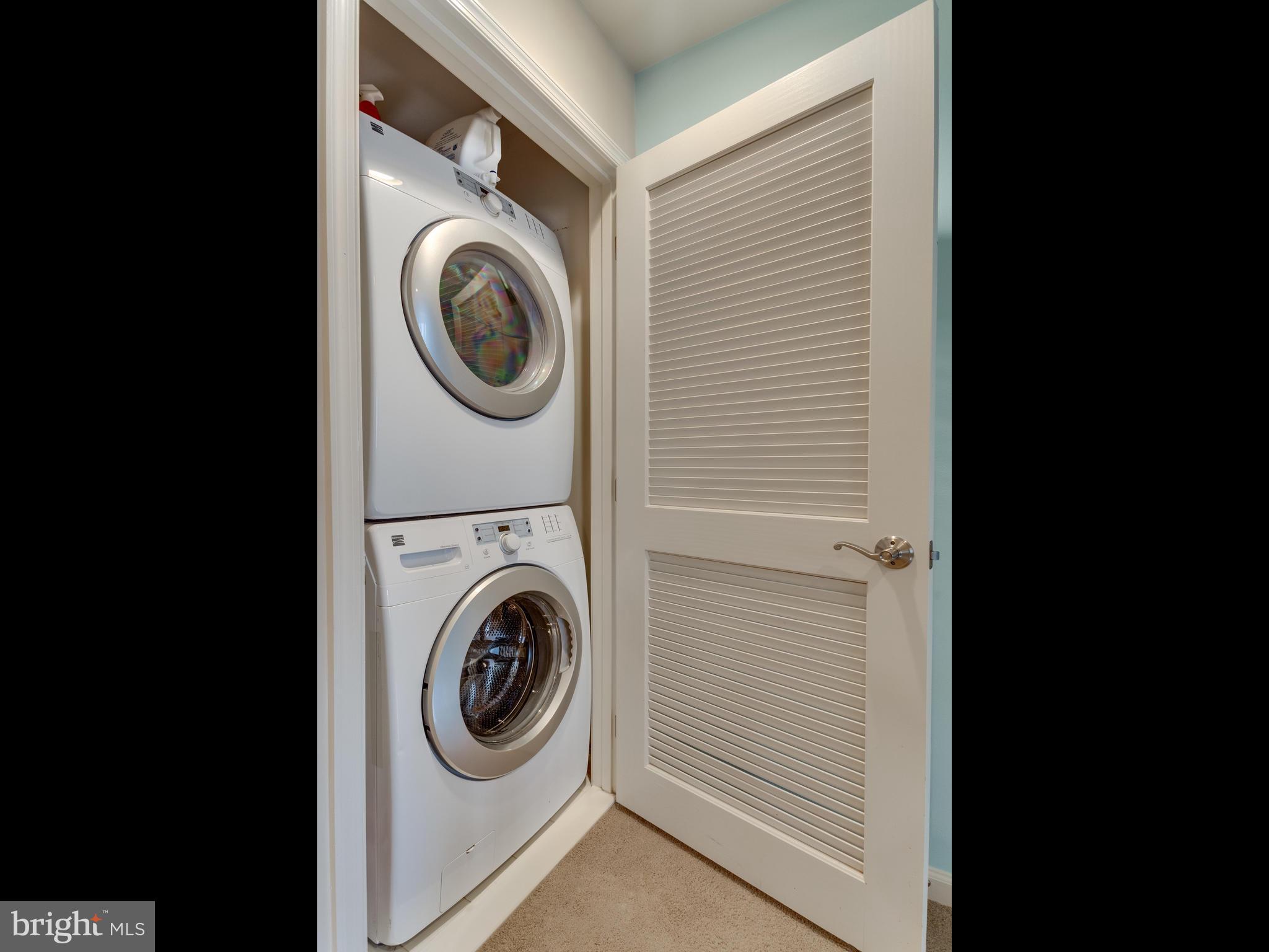 SHIRLINGTON CREST - Residential