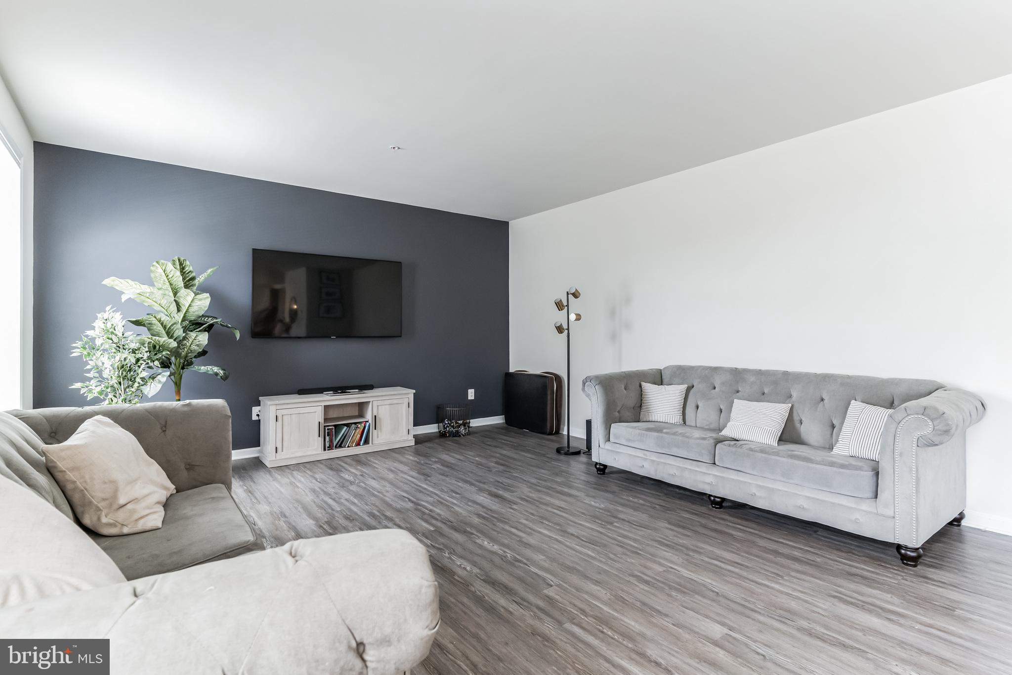 MARSHALL GROVE ESTATES - Residential Lease