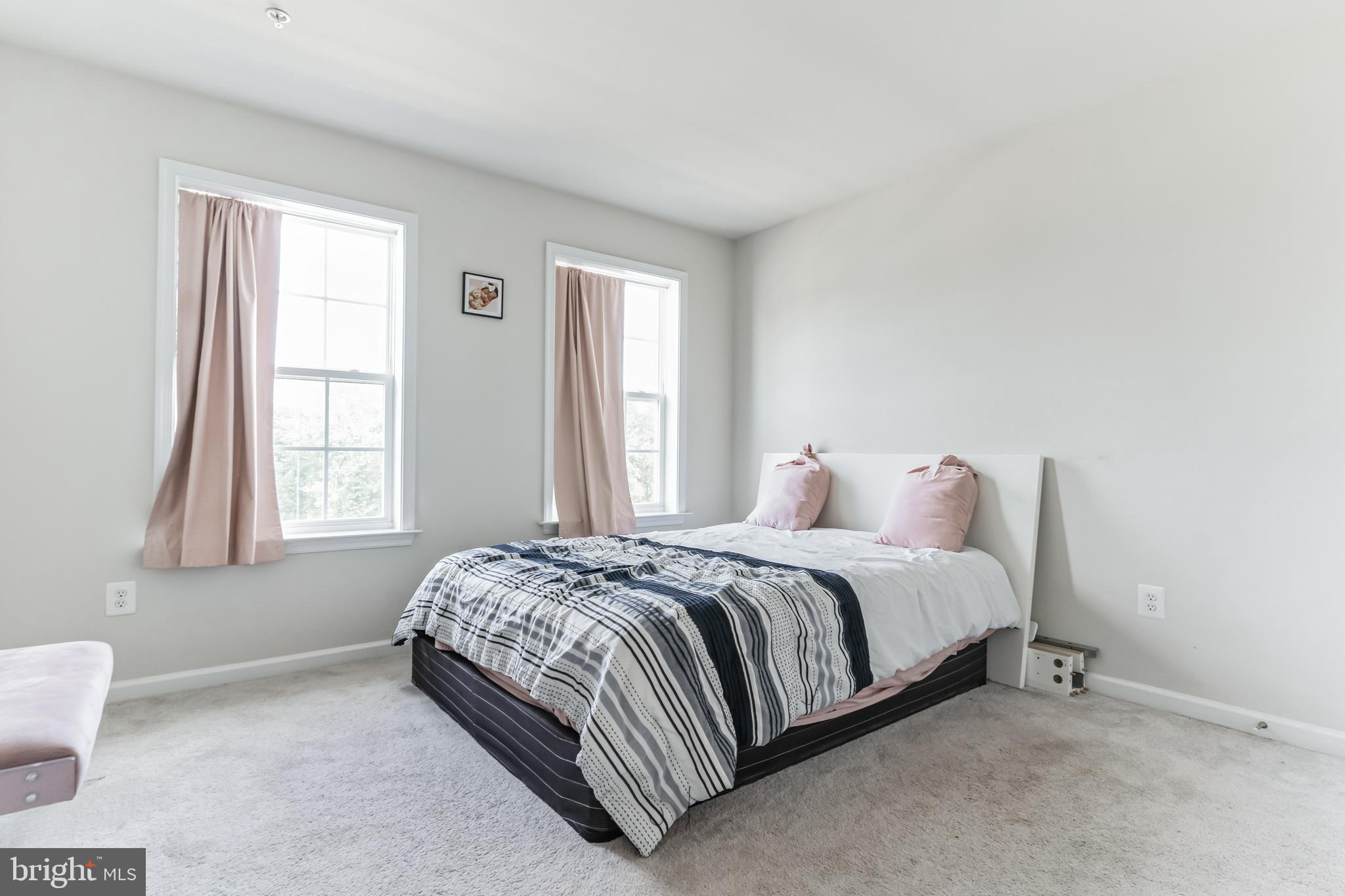 MARSHALL GROVE ESTATES - Residential Lease