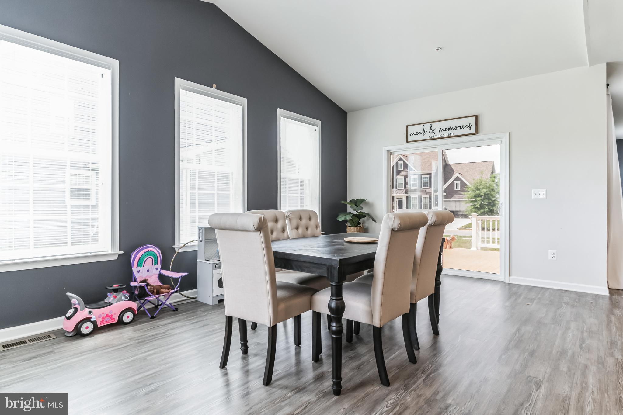 MARSHALL GROVE ESTATES - Residential Lease