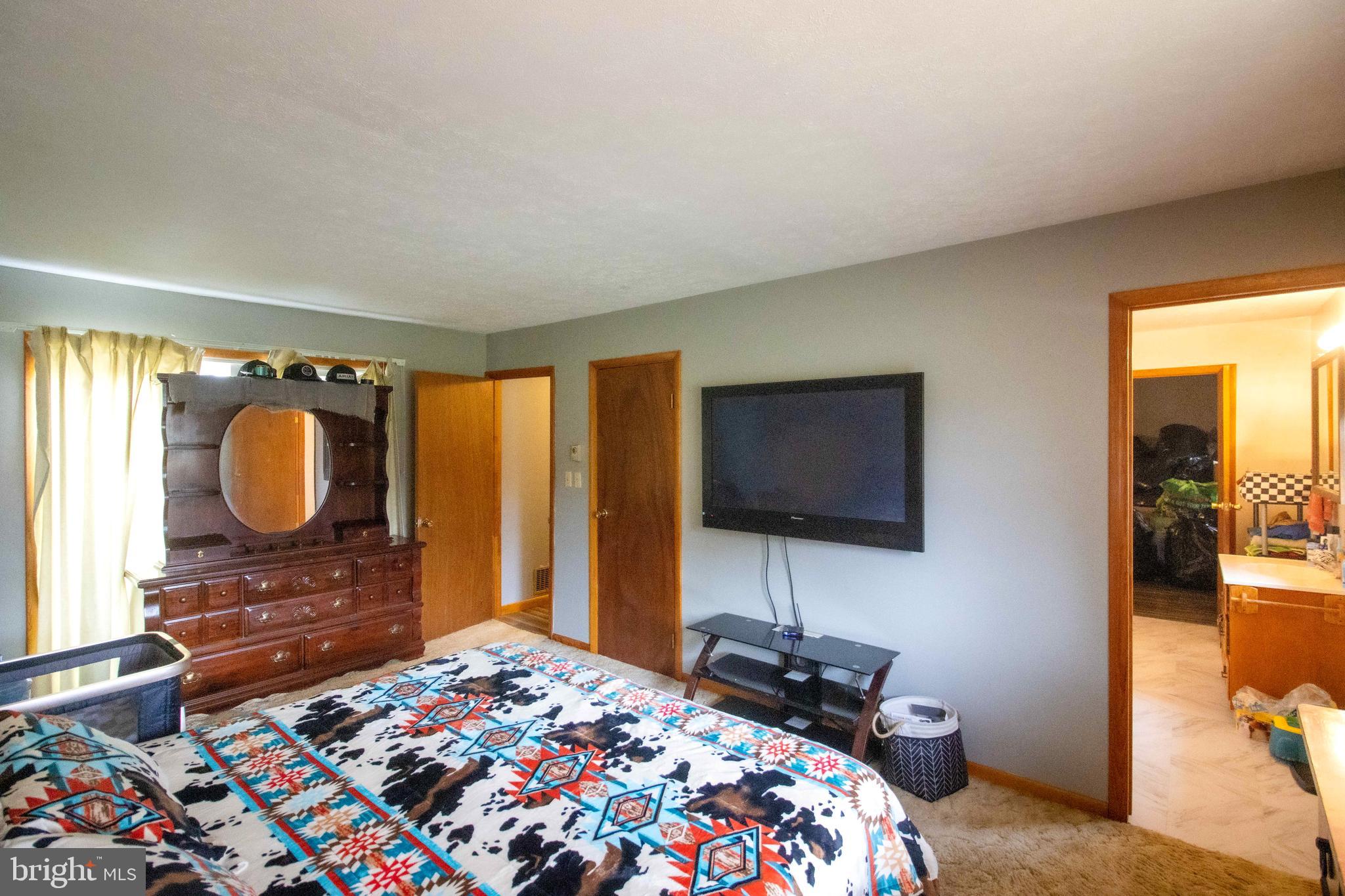 TOWN OF ROMNEY - Residential