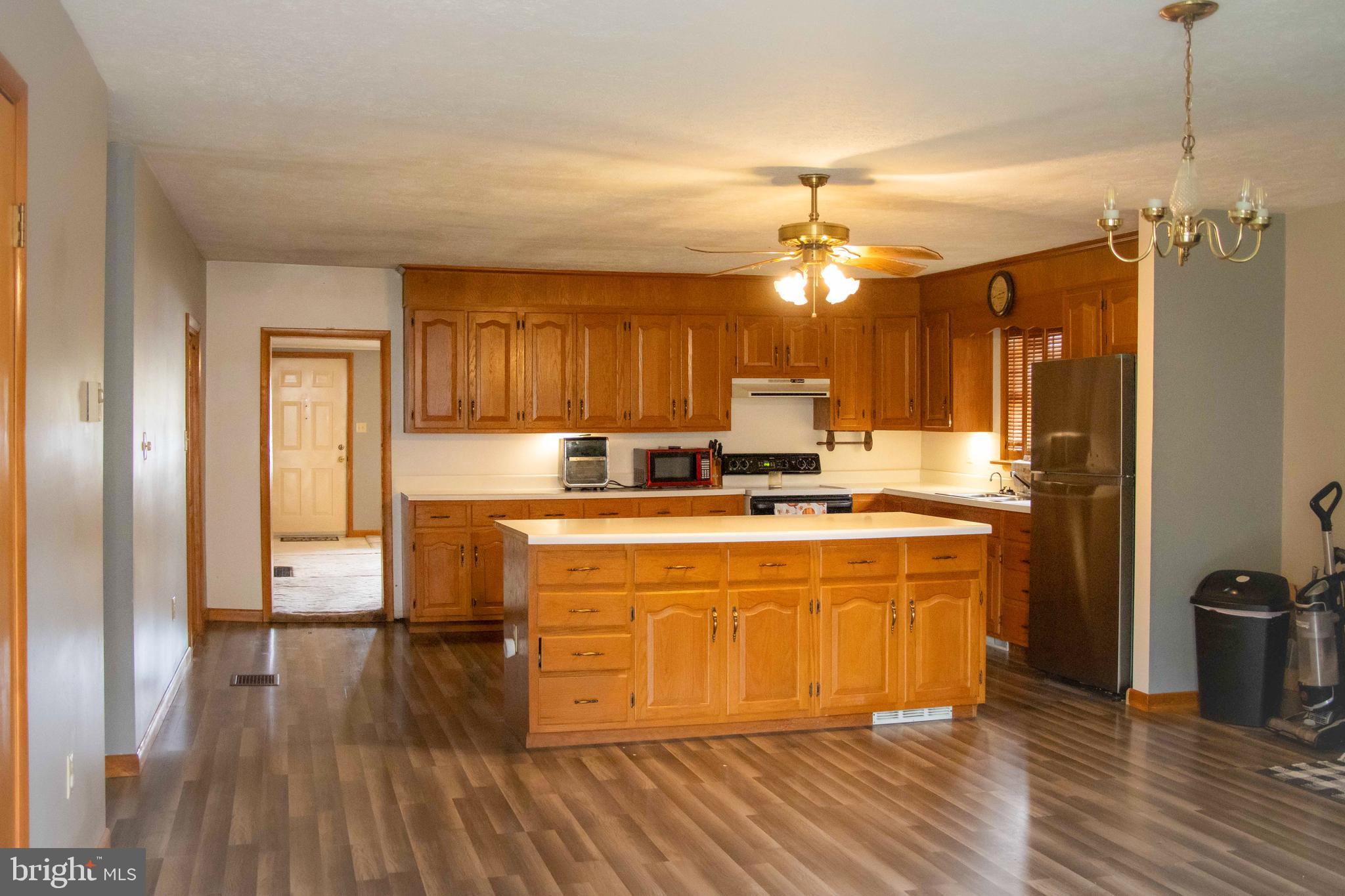 TOWN OF ROMNEY - Residential