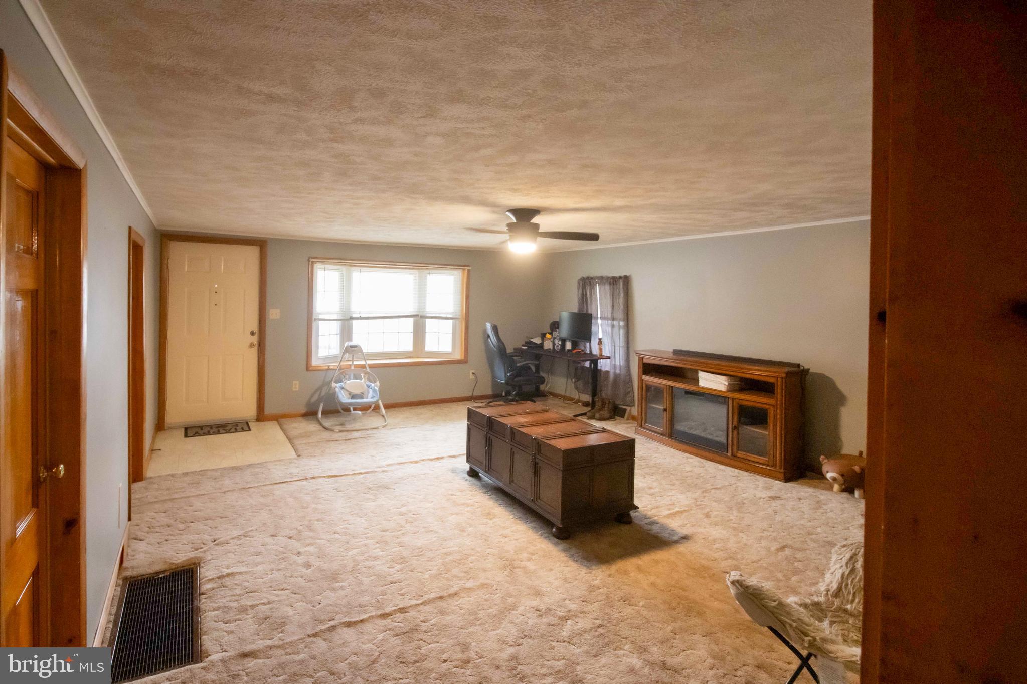 TOWN OF ROMNEY - Residential