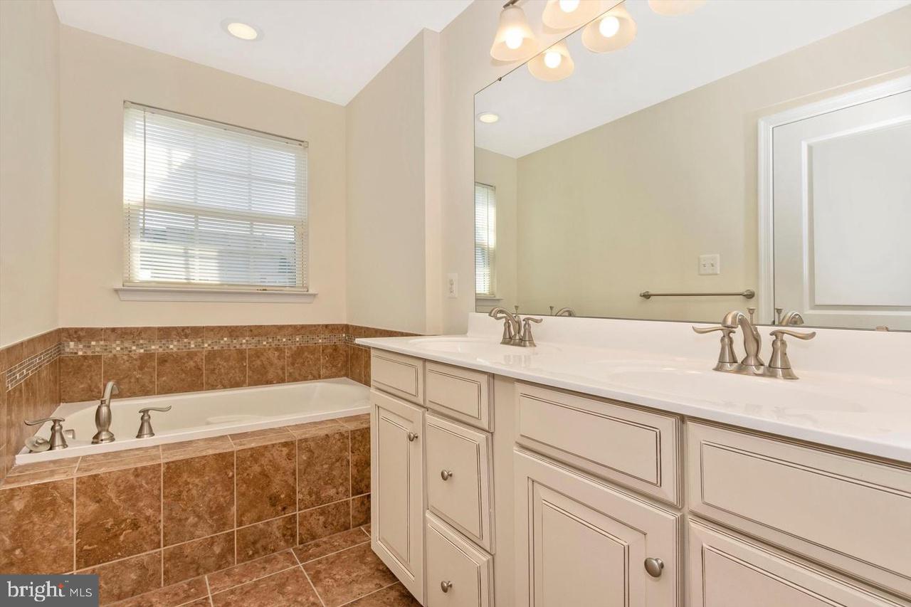 LINTON AT BALLENGER - Residential