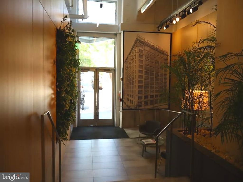 Photo of 2200 - 28 Arch Street #906, PHILADELPHIA, PA 19103 (MLS # PAPH2563886)