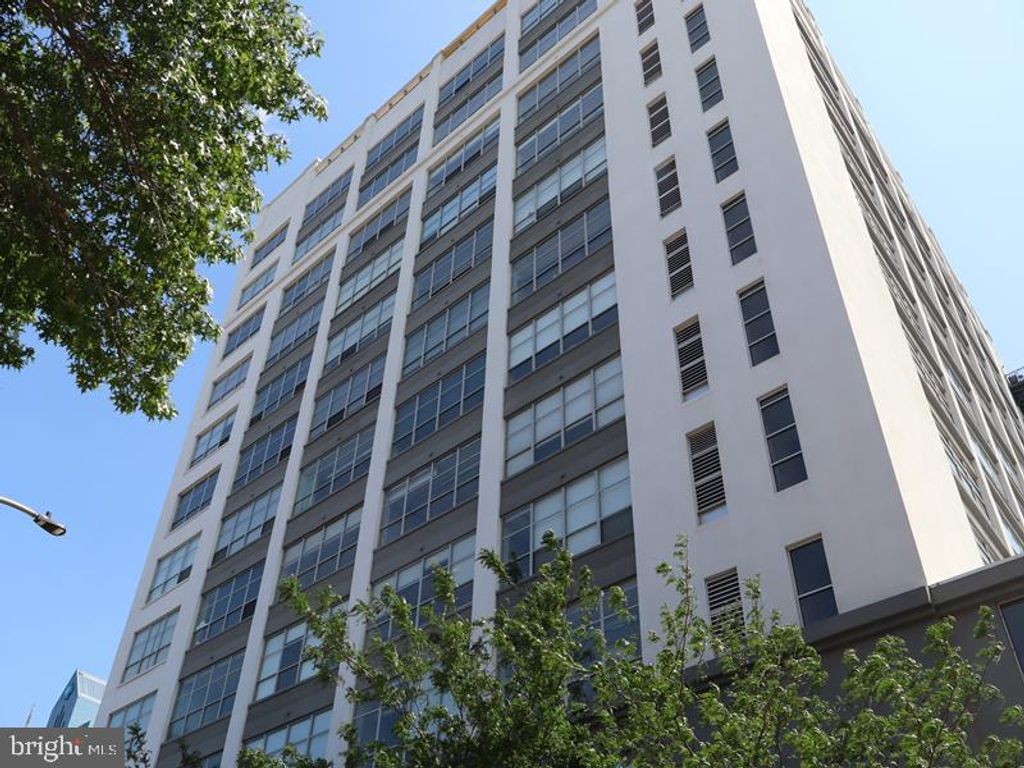 Photo of 2200 - 28 Arch Street #906, PHILADELPHIA, PA 19103 (MLS # PAPH2563886)