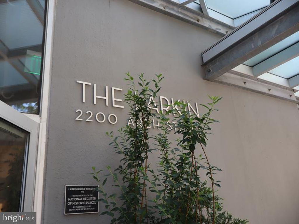 Photo of 2200 - 28 Arch Street #906, PHILADELPHIA, PA 19103 (MLS # PAPH2563886)