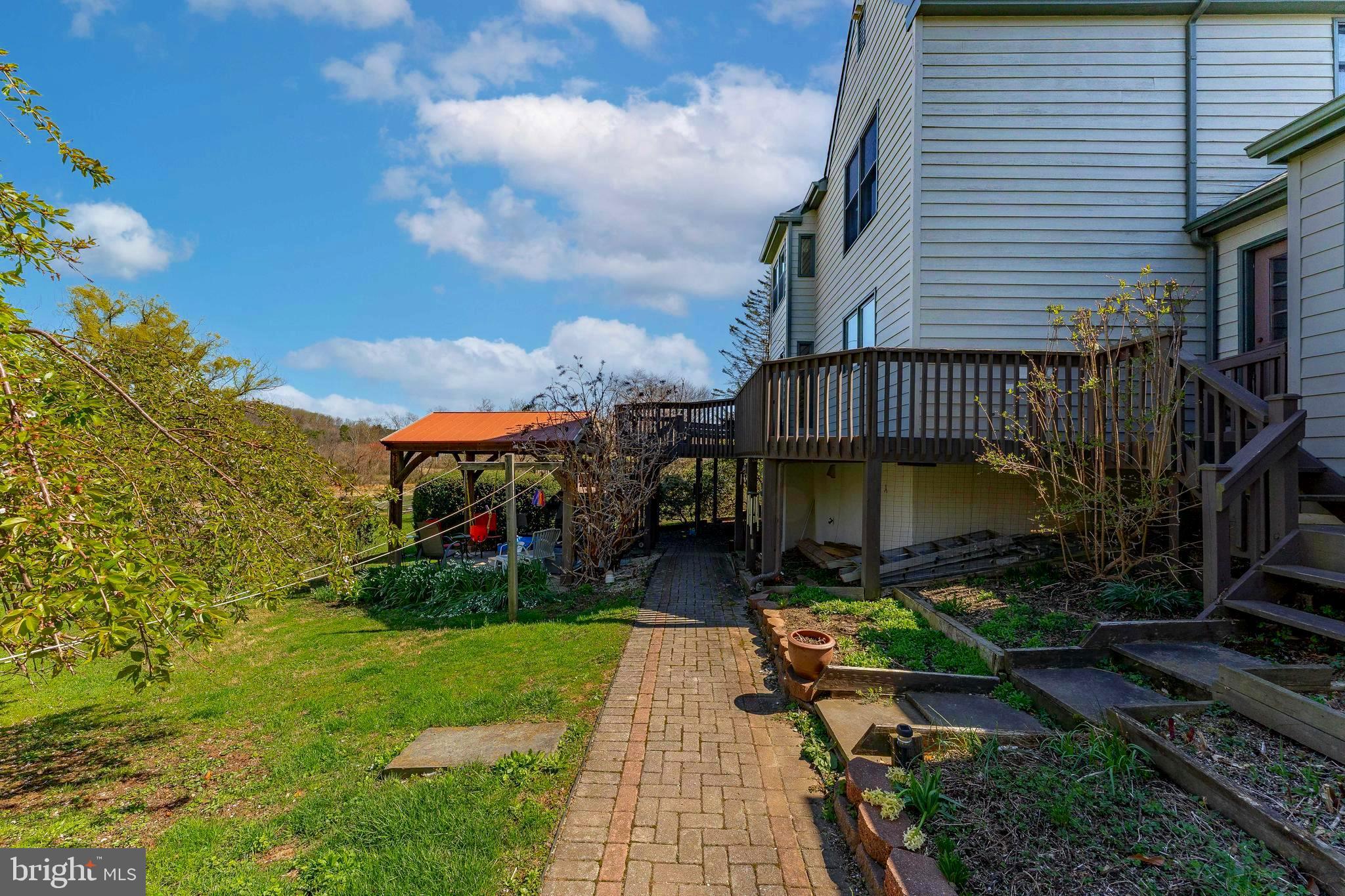 PLUMLY FARMS - Residential