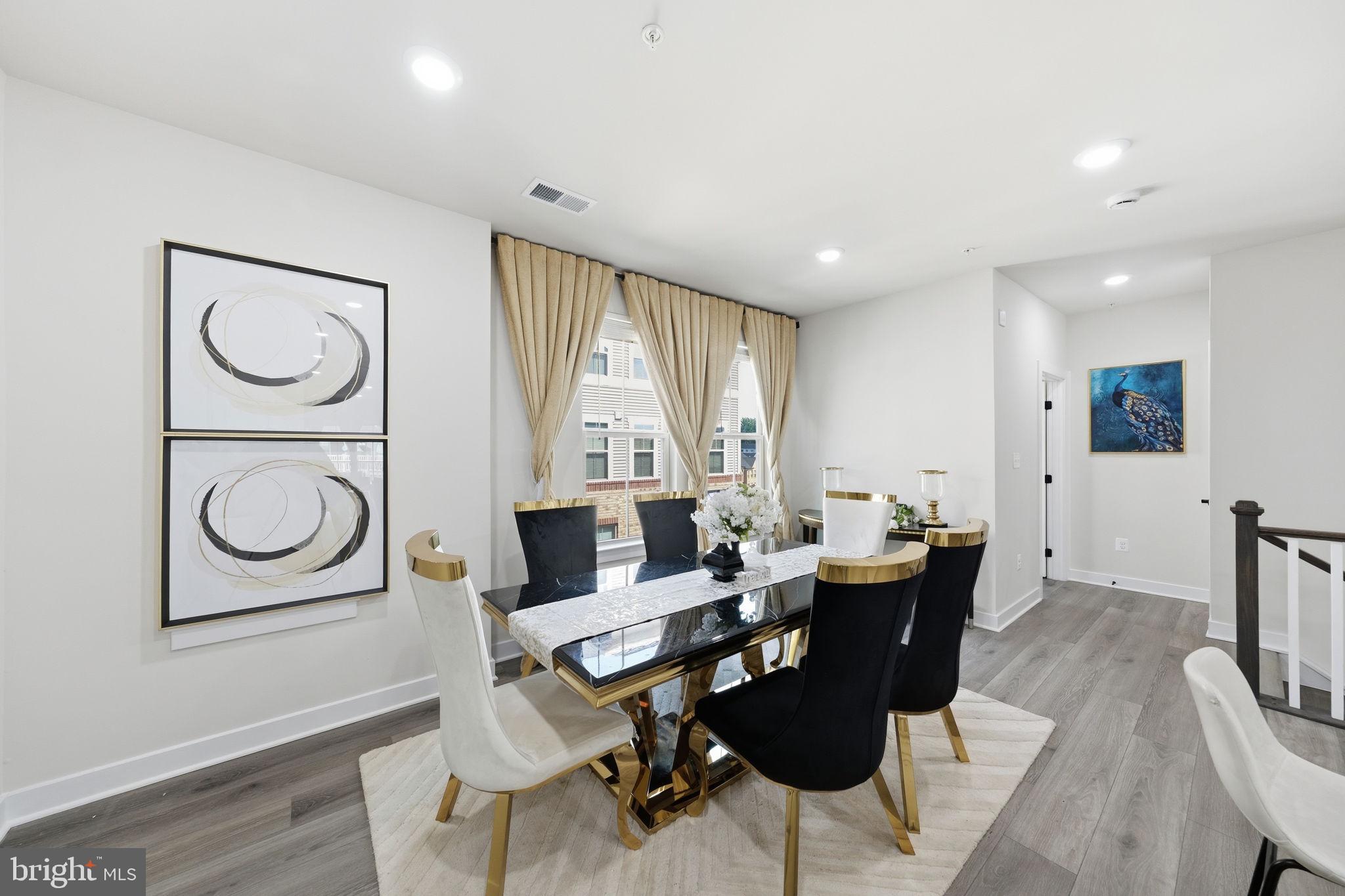 TURF VALLEY - Residential