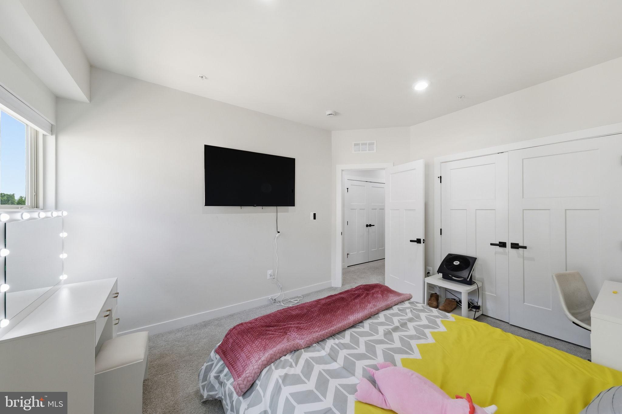 TURF VALLEY - Residential