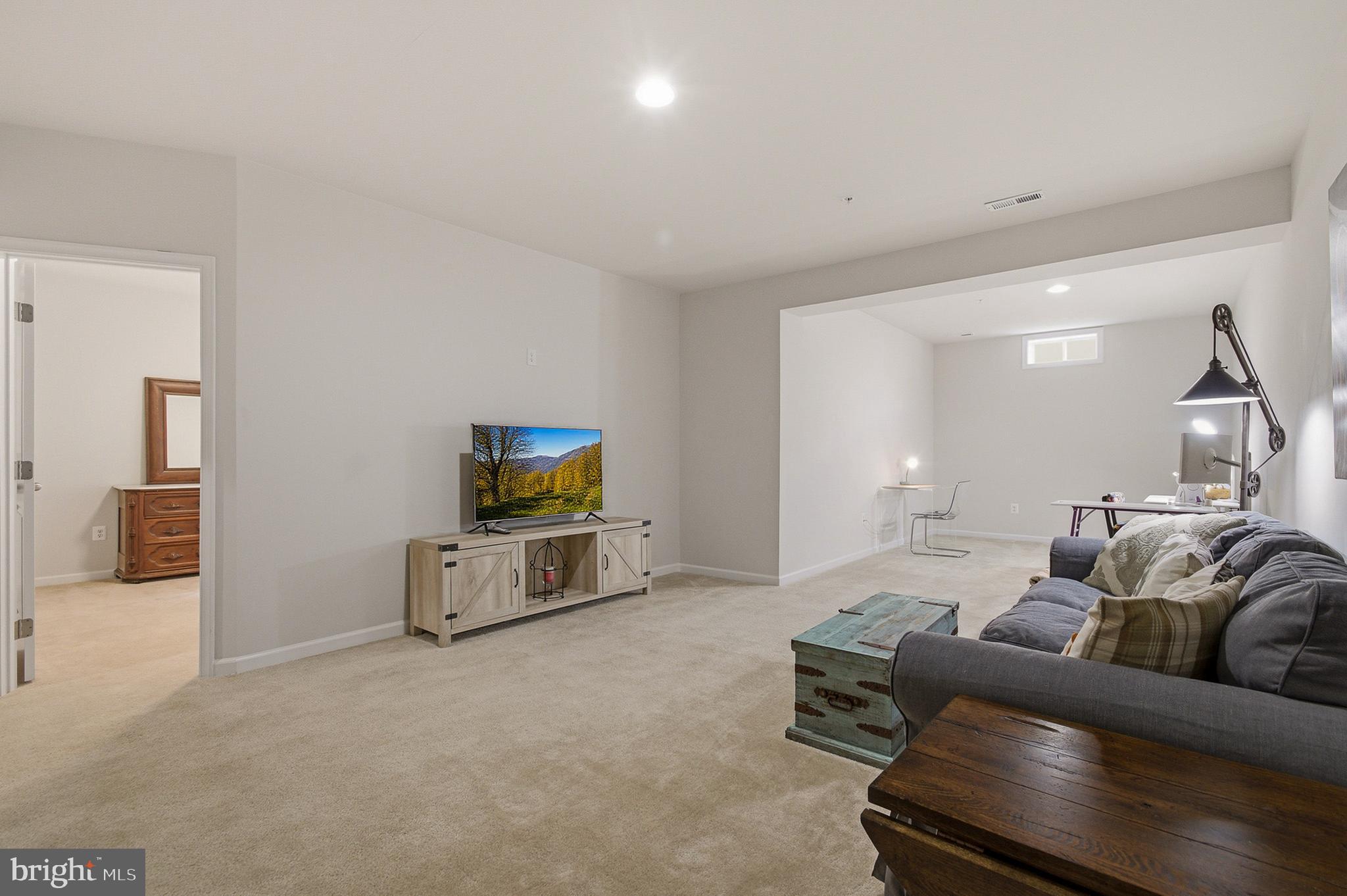 ODENTON STATION - Residential