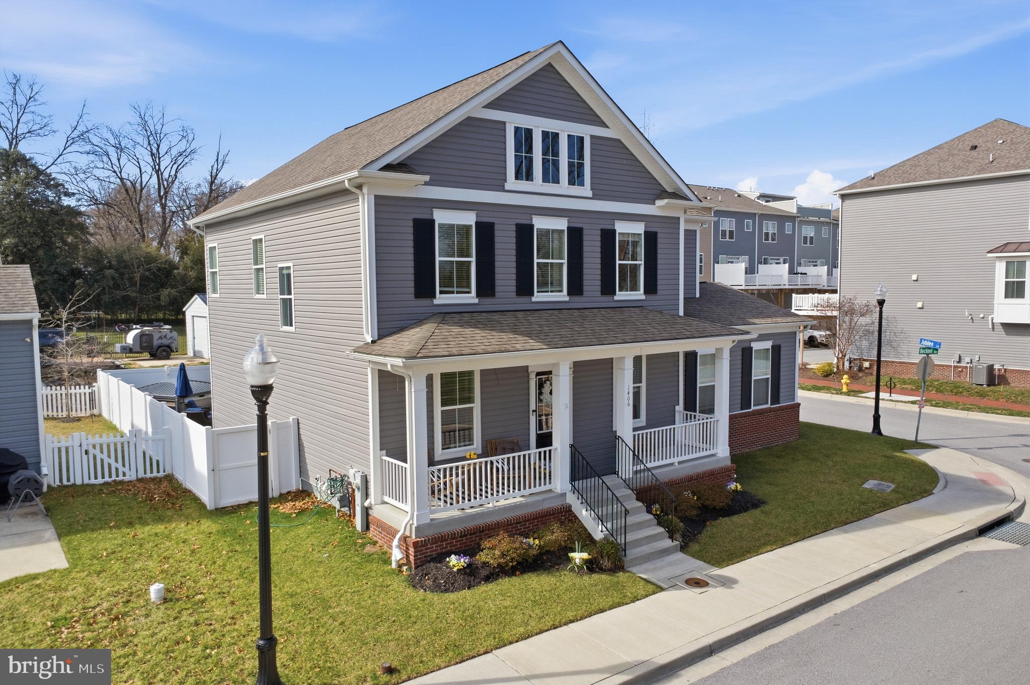 ODENTON STATION - Residential