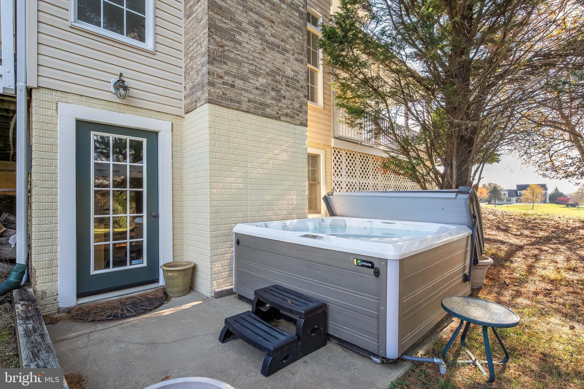 QUARTER BRANCH - Residential