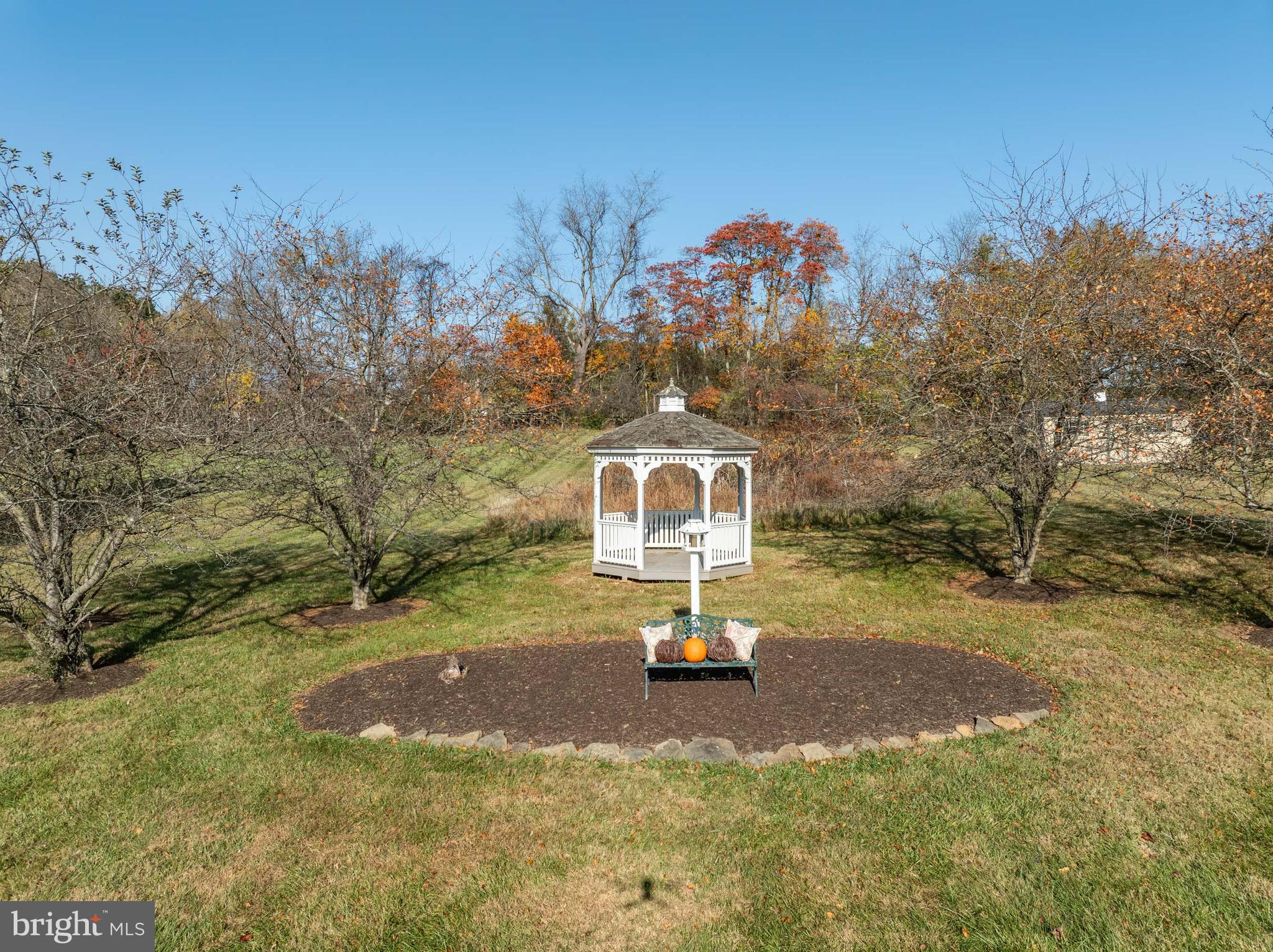 QUARTER BRANCH - Residential