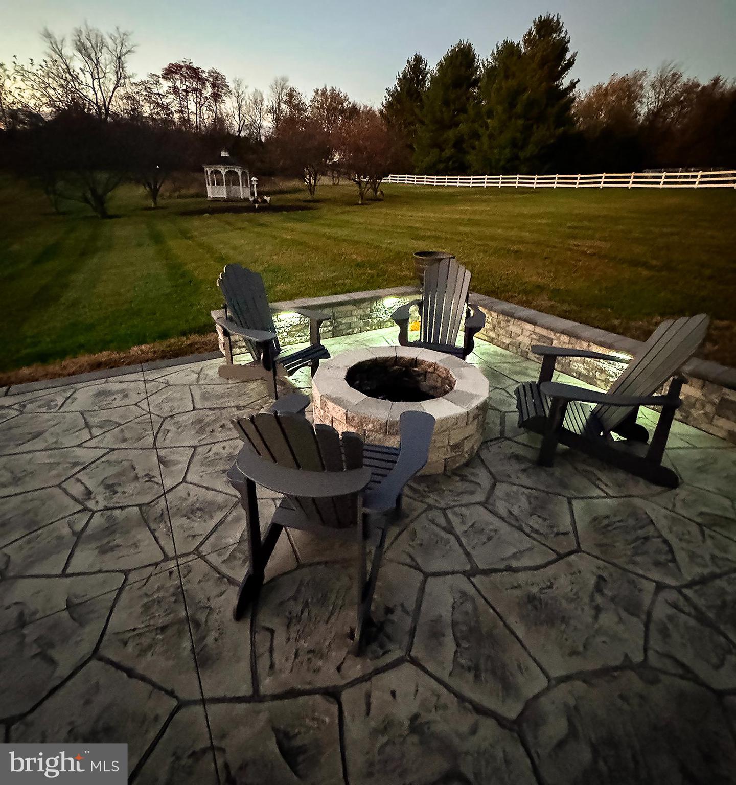 QUARTER BRANCH - Residential