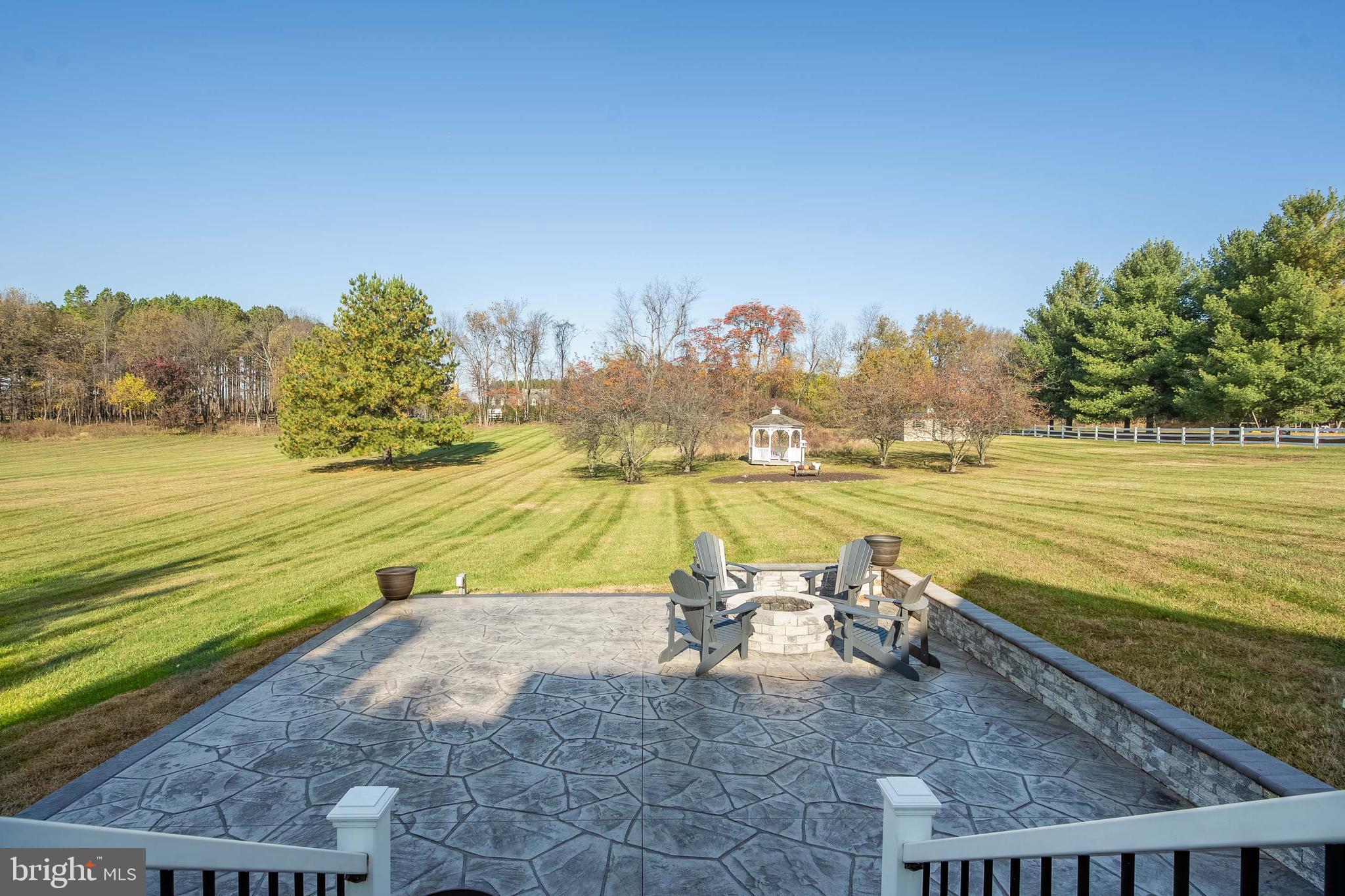 QUARTER BRANCH - Residential