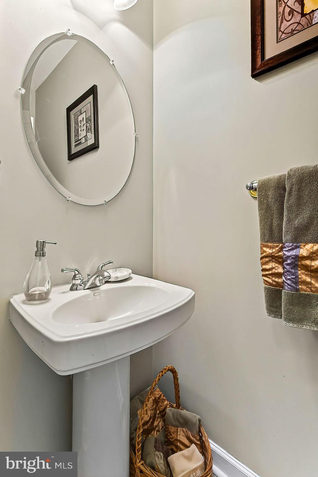 QUARTER BRANCH - Residential