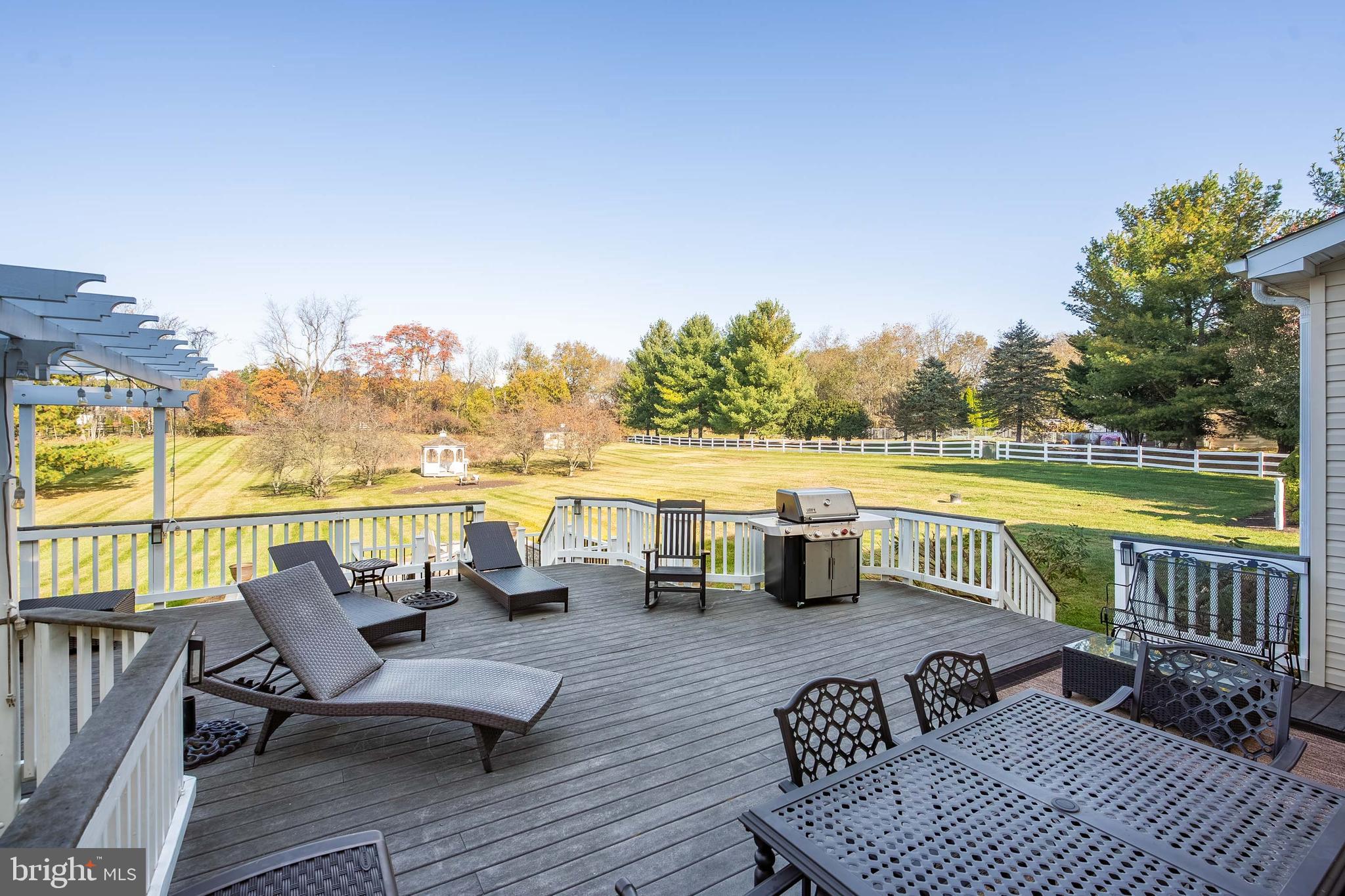 QUARTER BRANCH - Residential