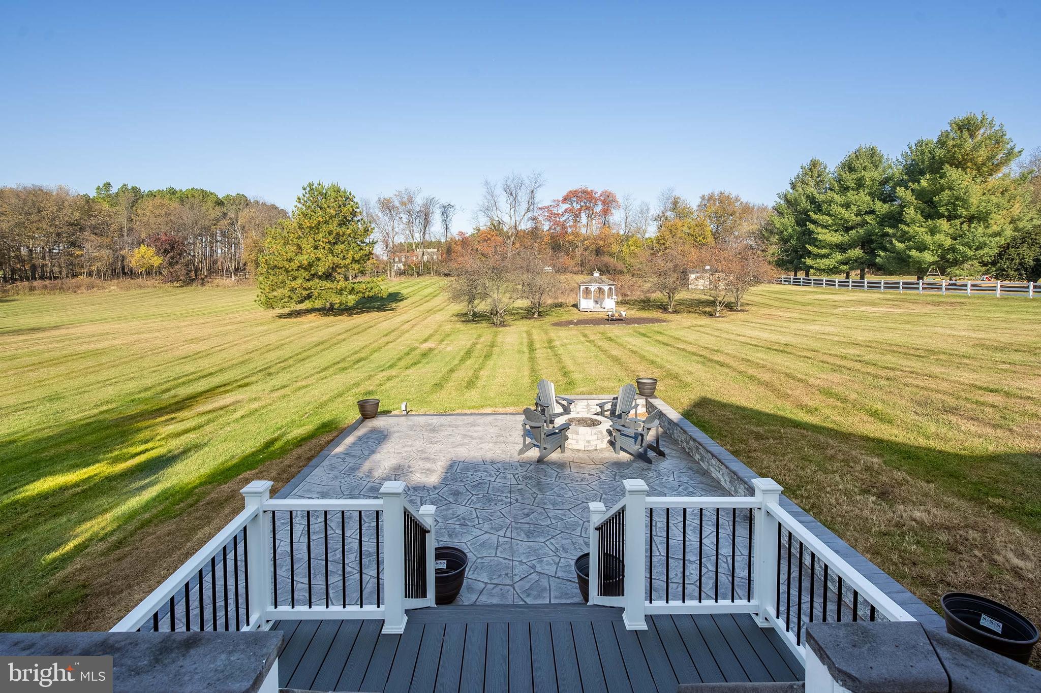 QUARTER BRANCH - Residential