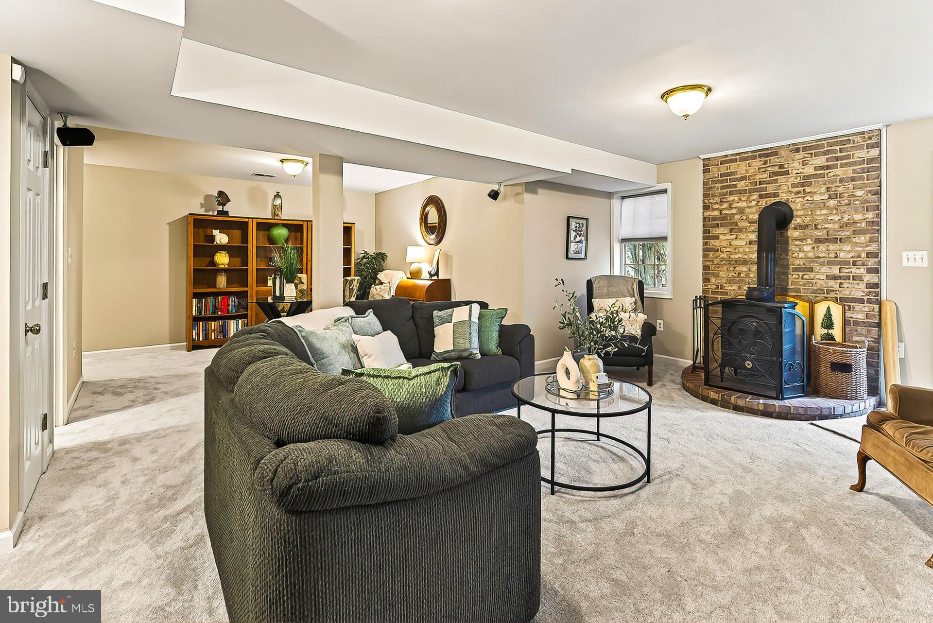 QUARTER BRANCH - Residential