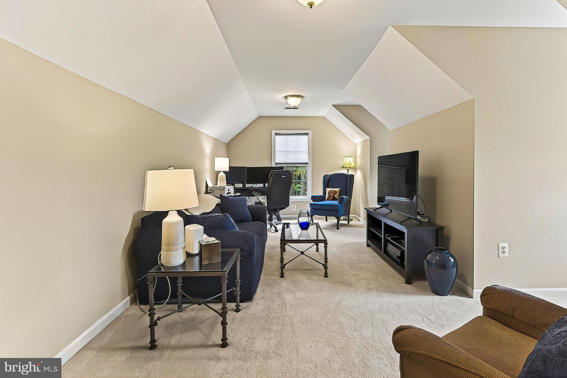 QUARTER BRANCH - Residential