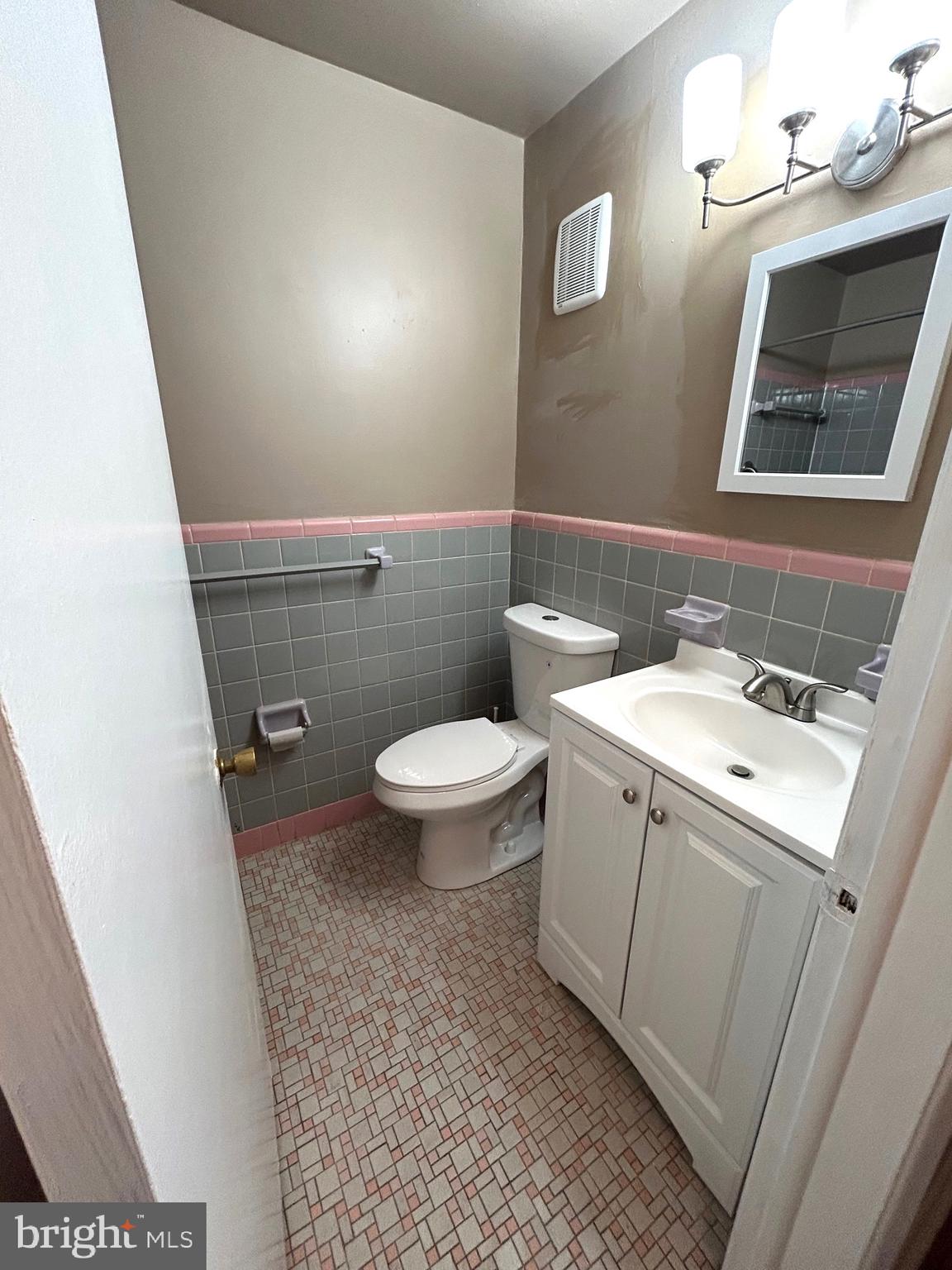 LANSDOWNE - Residential Lease