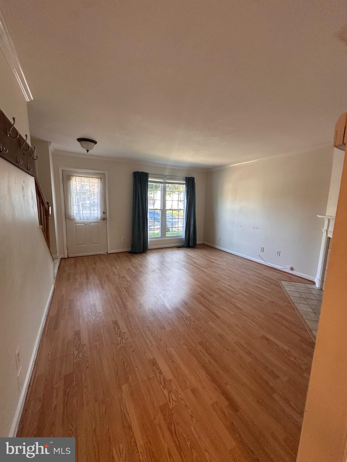 6637 HIGH VALLEY LANE