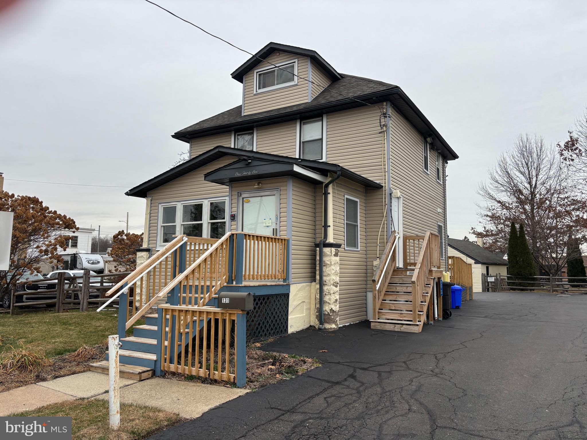 131 HULMEVILLE AVENUE