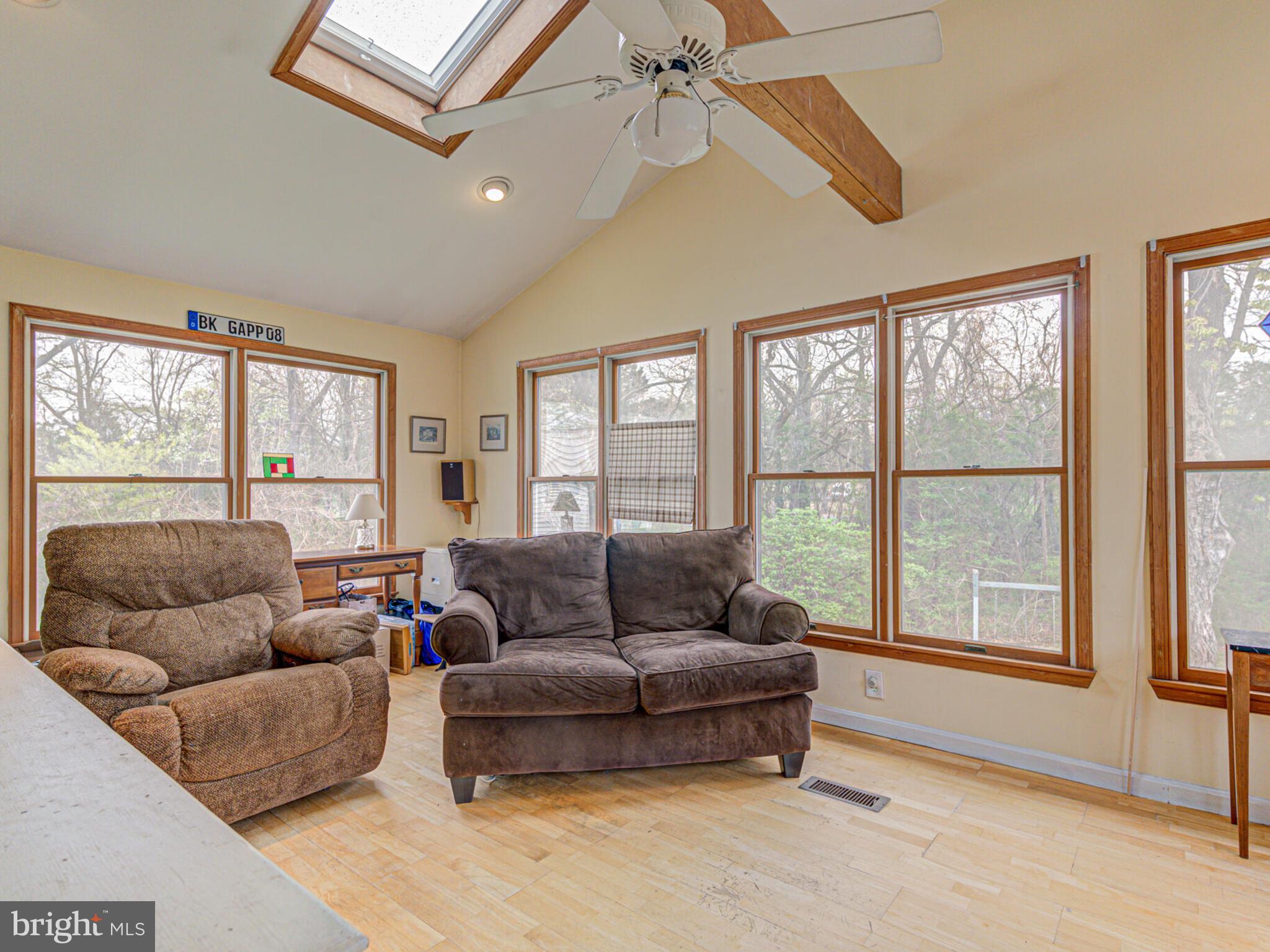 MOSBY HEIGHTS - Residential