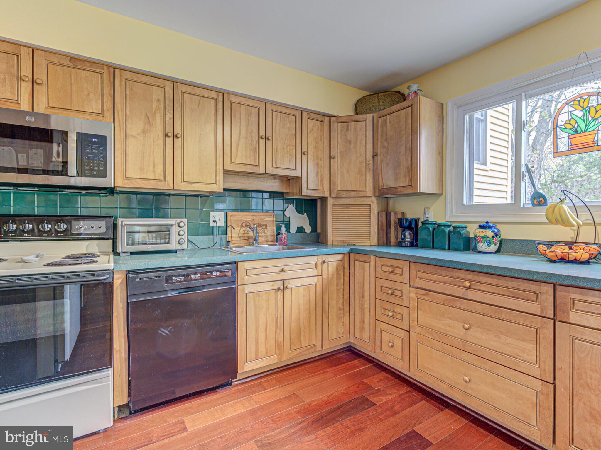 MOSBY HEIGHTS - Residential