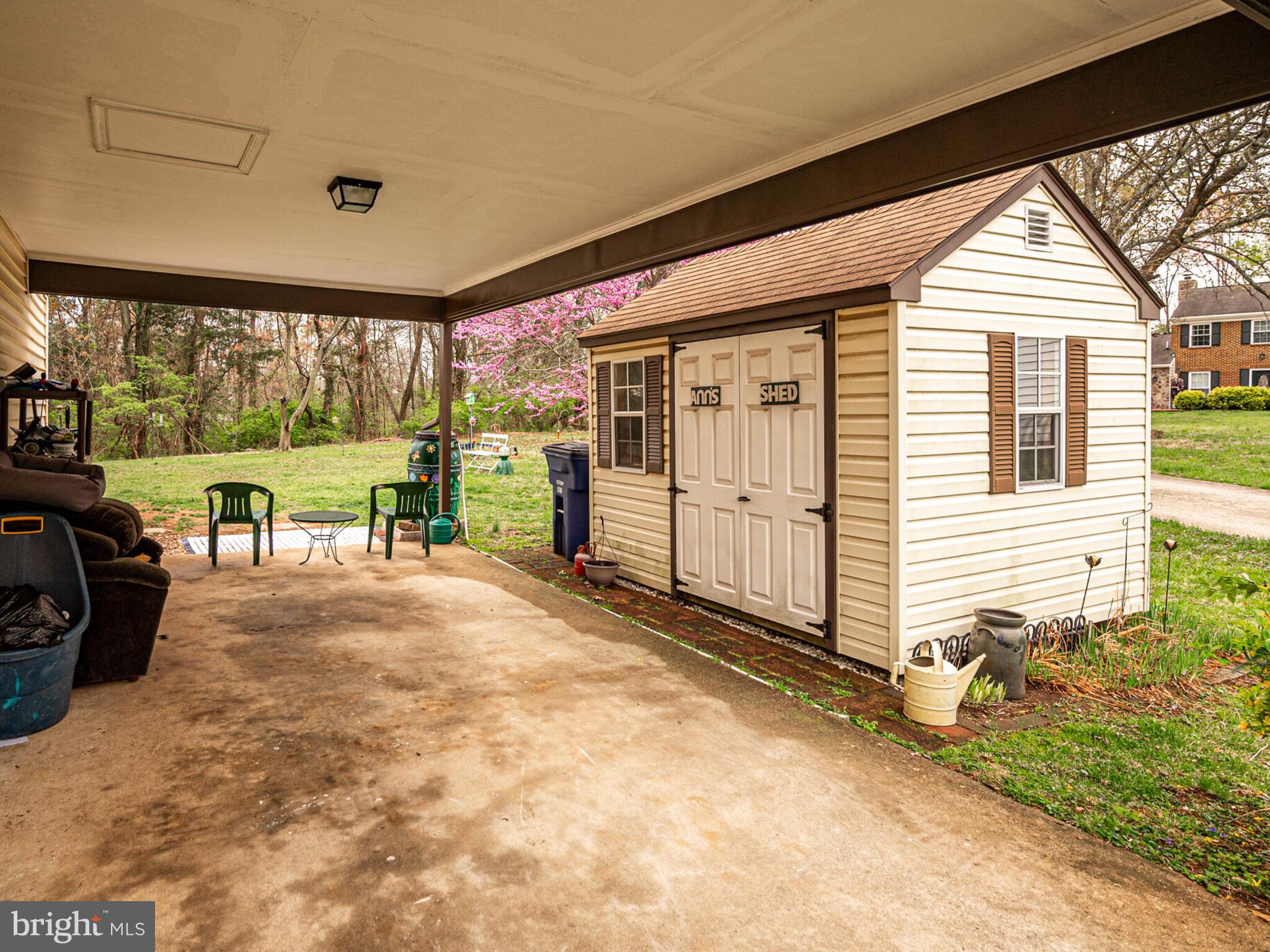 MOSBY HEIGHTS - Residential