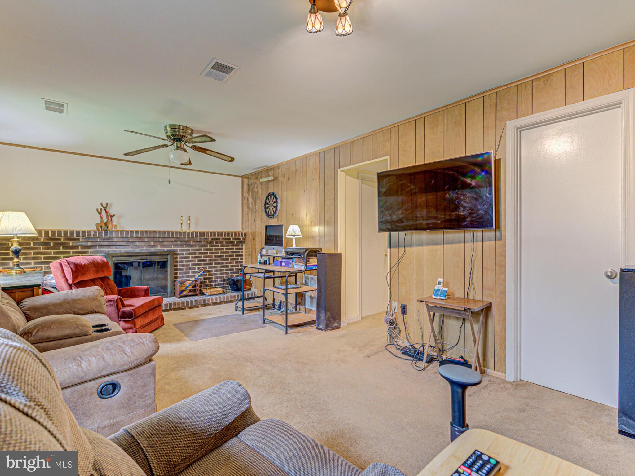 MOSBY HEIGHTS - Residential