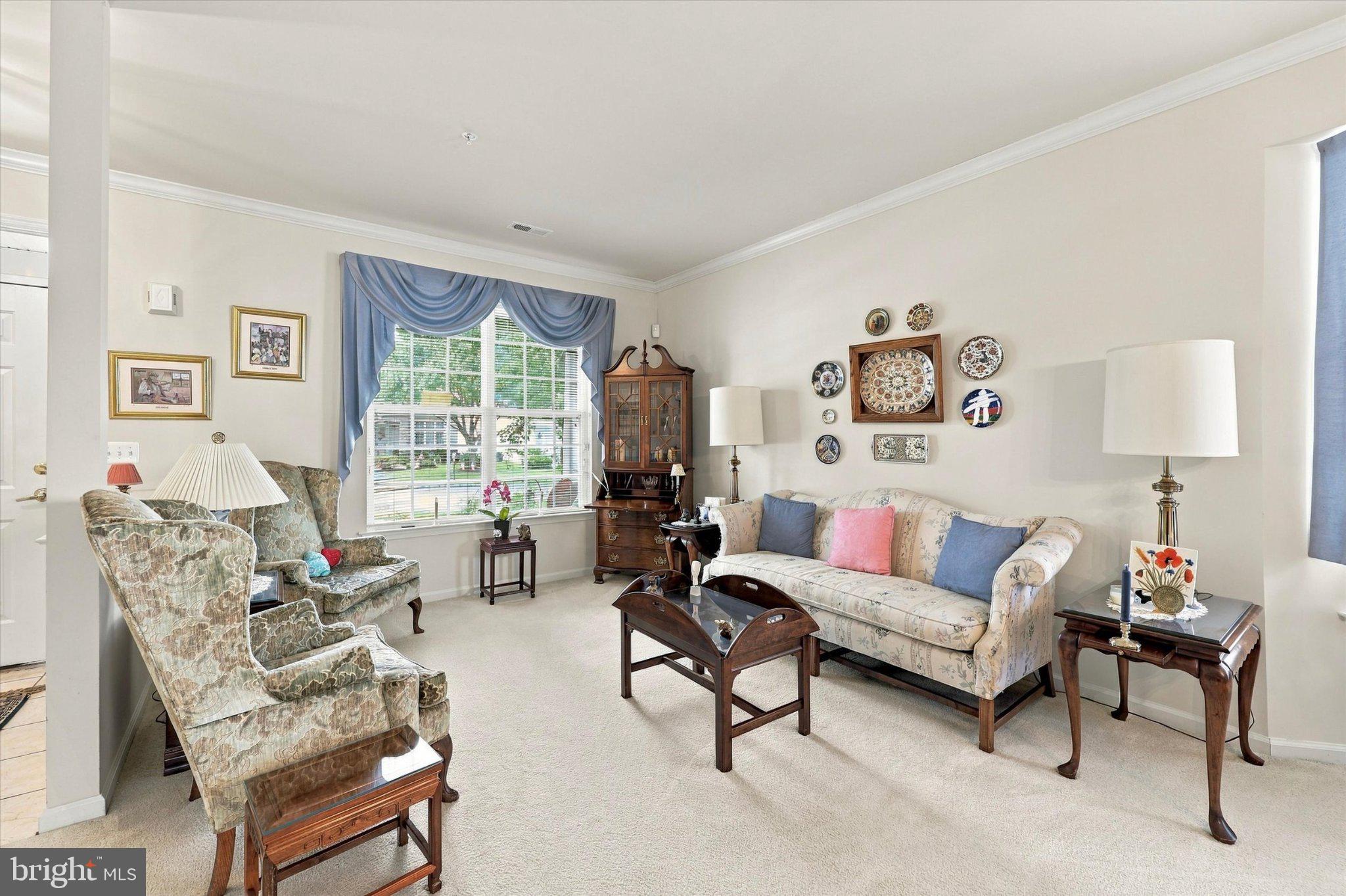 931 HAMILTON WAY