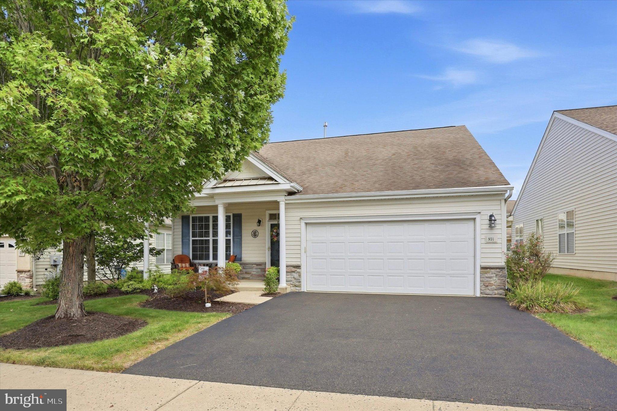 931 HAMILTON WAY