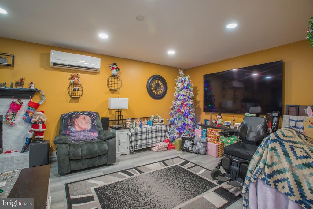 Photo of 6681 Somerset Street, HARRISBURG, PA 17111 (MLS # PADA2052226)