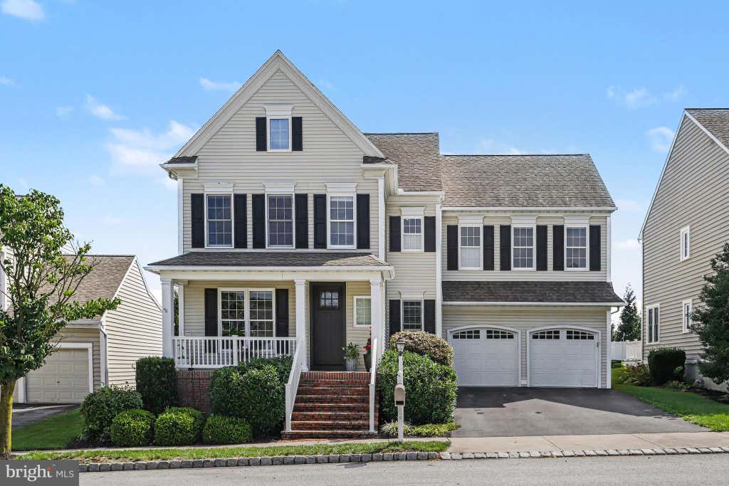 Photo of 7 Thistle Green, LANCASTER, PA 17602 (MLS # PALA2093872)