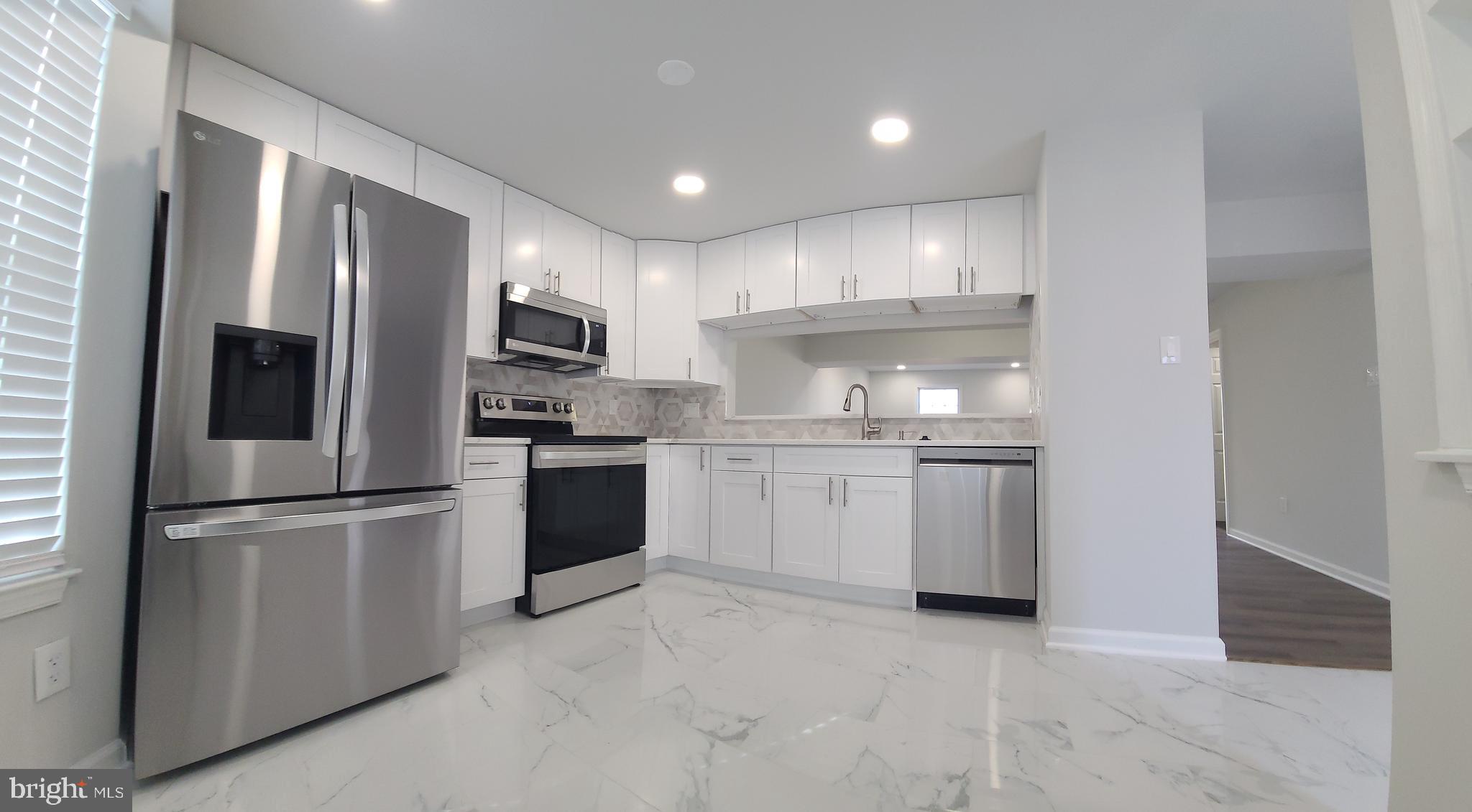 FORESTVILLE PARK - Residential